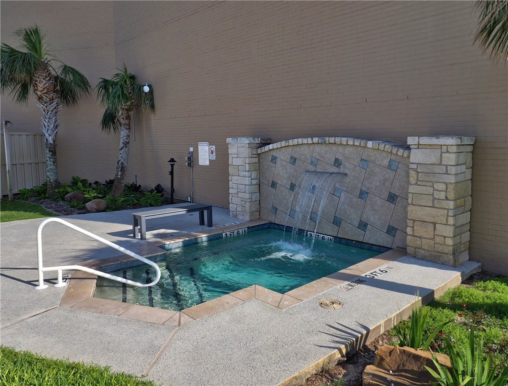 6649 Seacomber Dr 1110