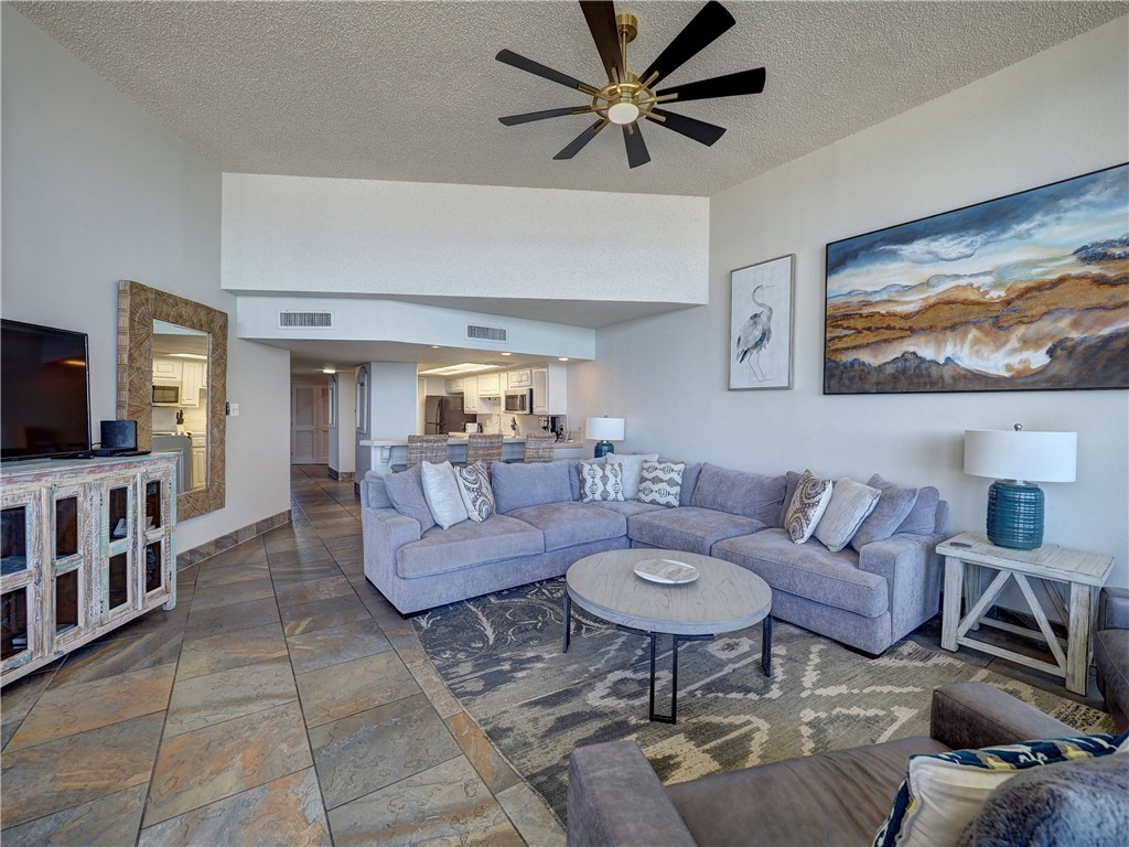 6649 Seacomber Dr 1110