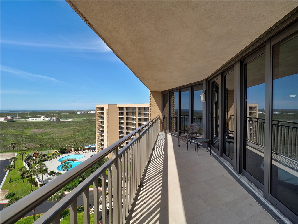 6649 Seacomber Dr 1110
