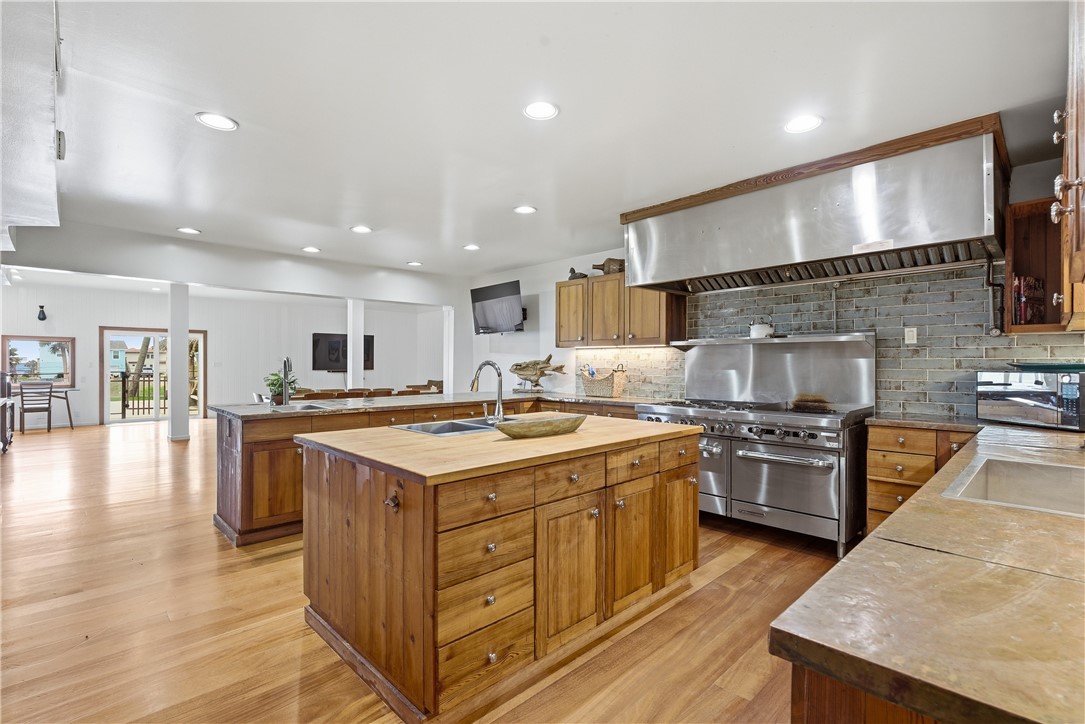 400 S 12th St