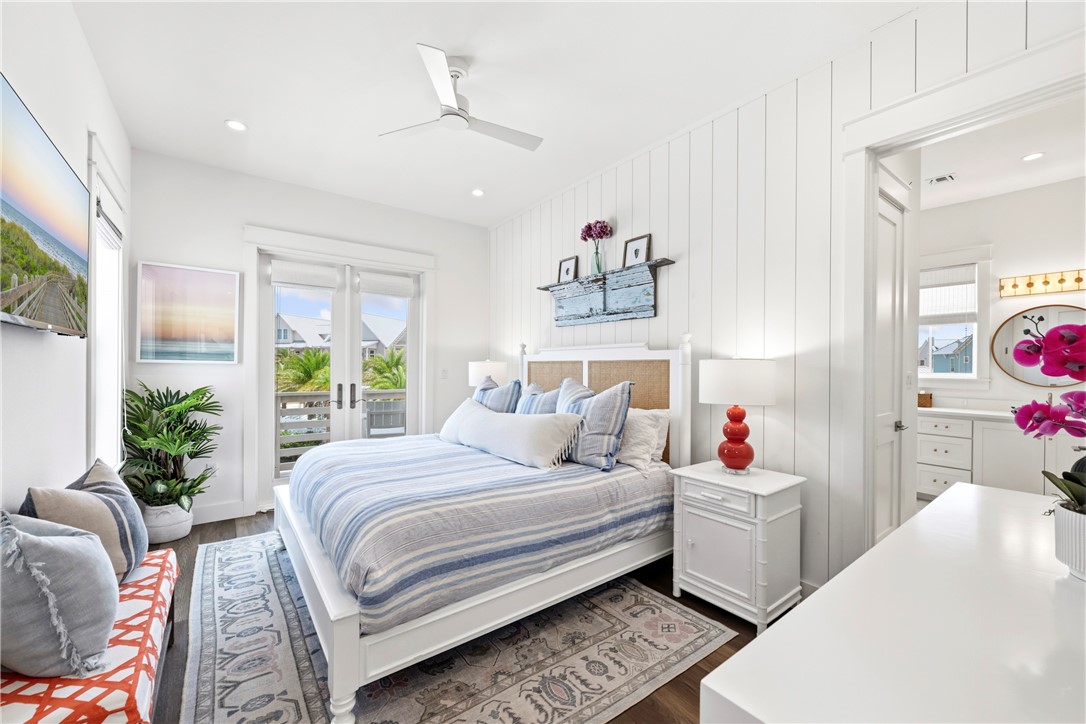 580 S Shore Dr