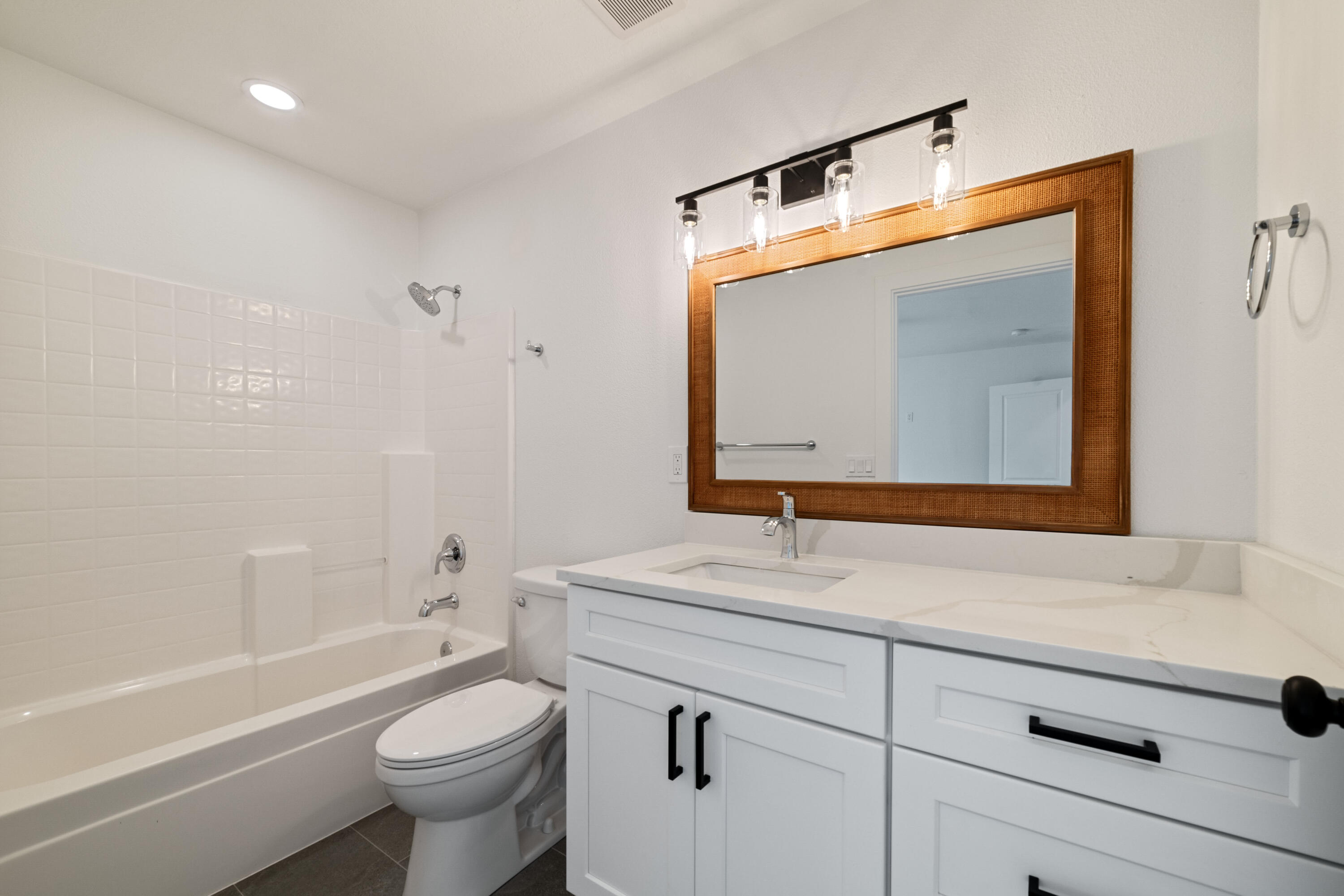 2280 Vista CT