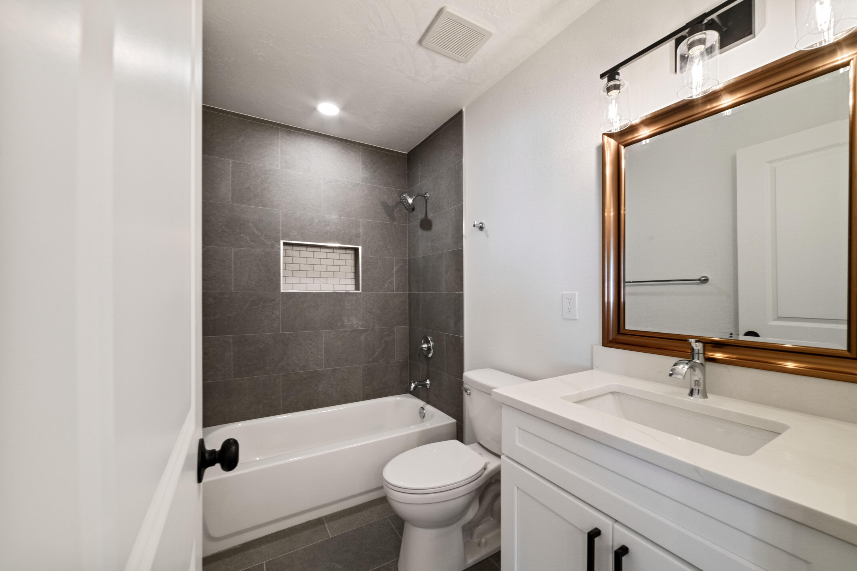 2280 Vista CT