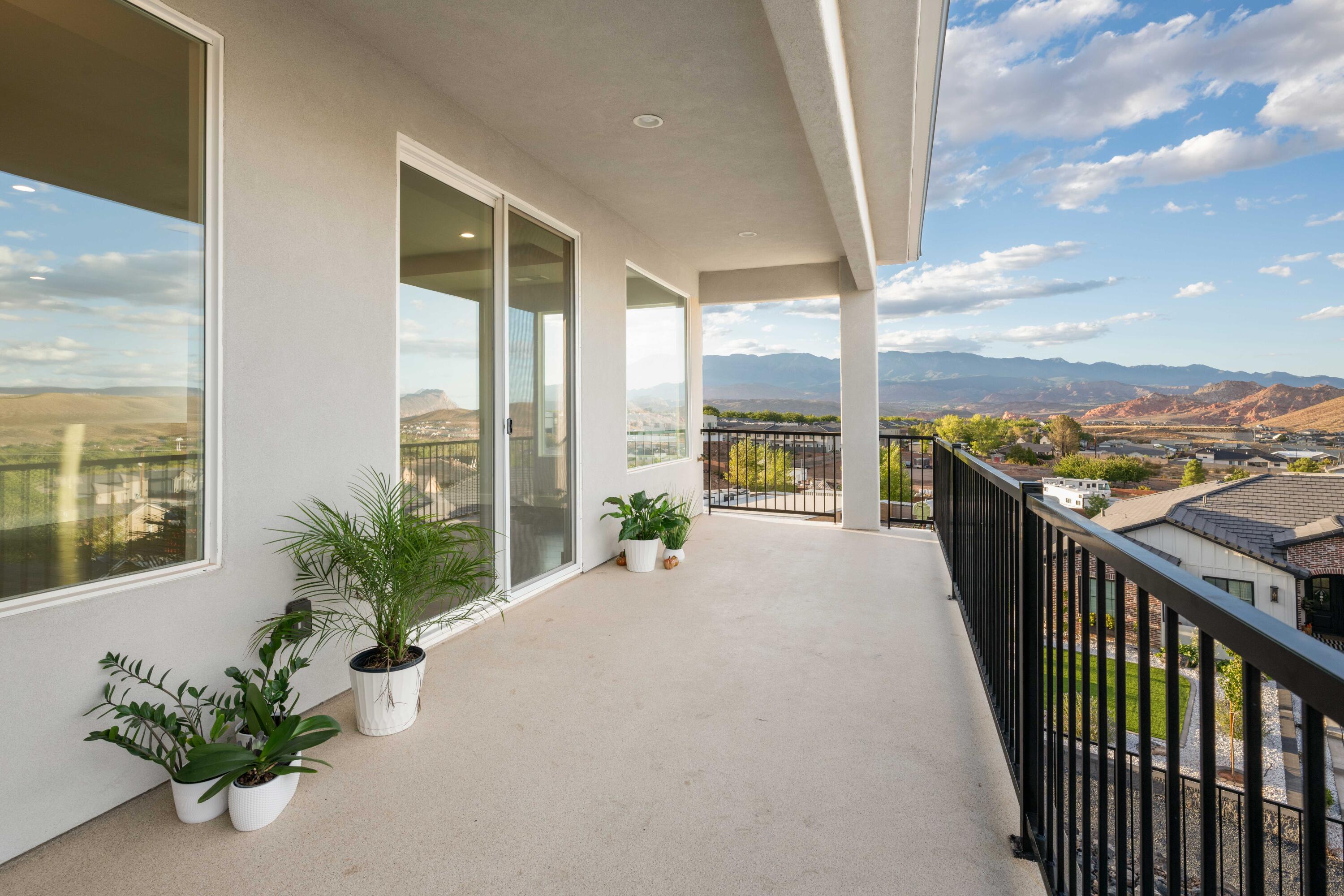 1854 W Weeping Rock