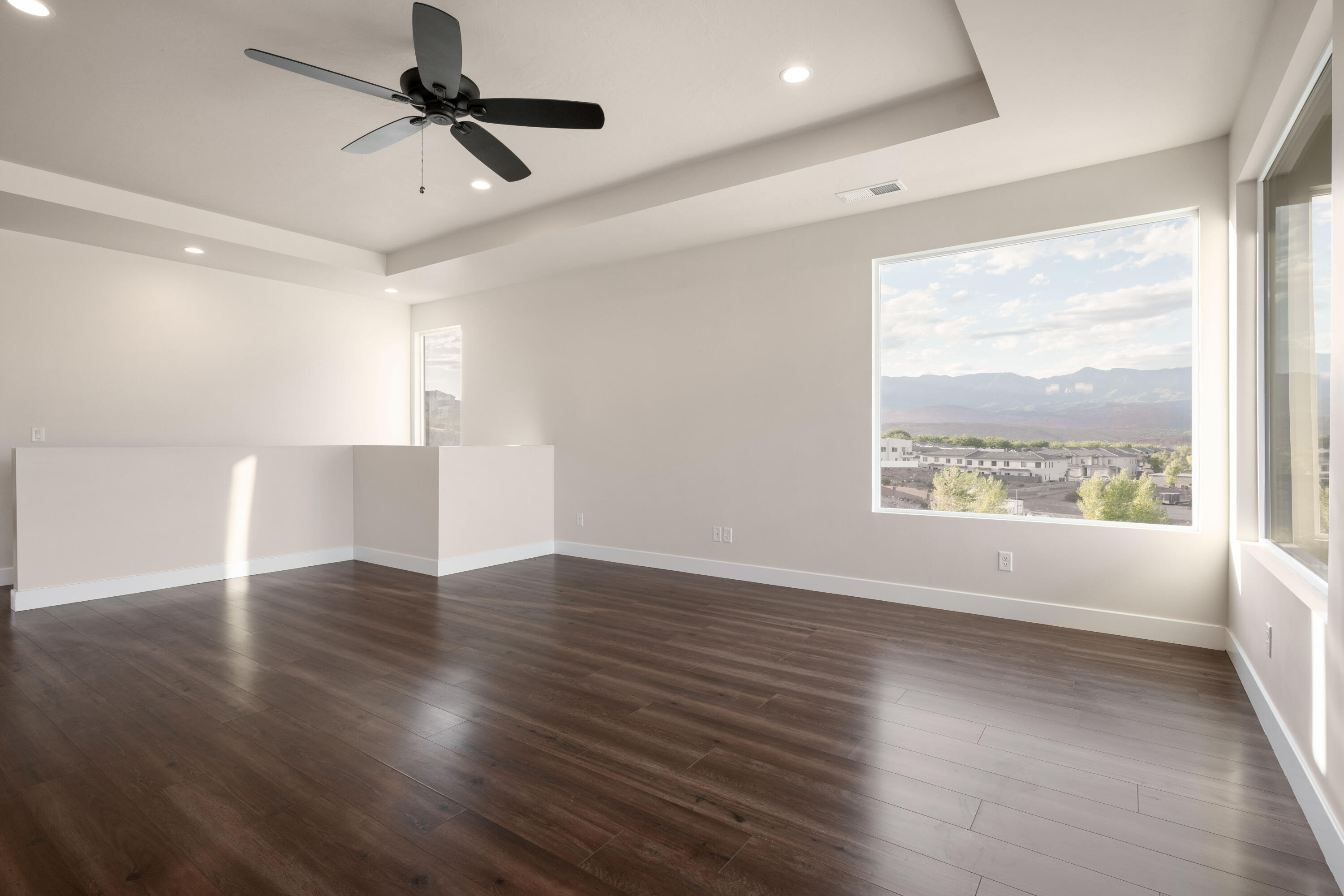 1854 W Weeping Rock