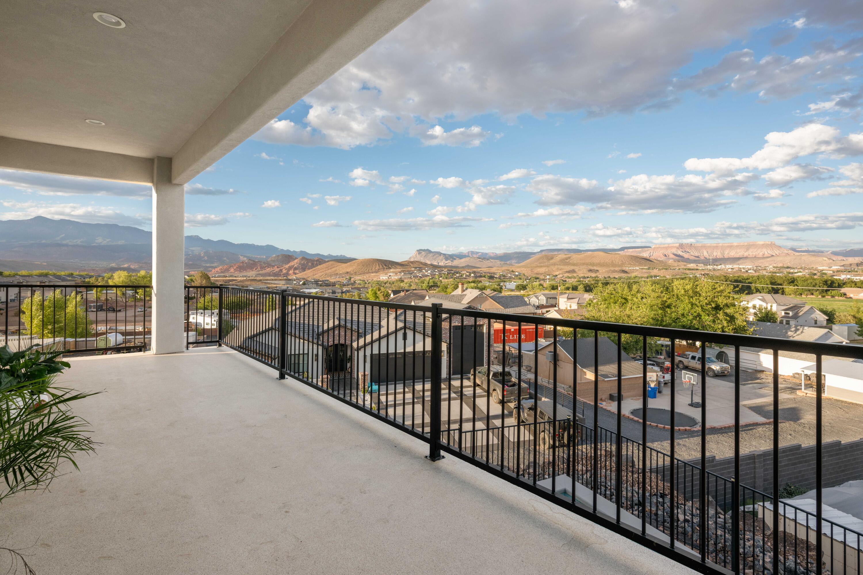 1854 W Weeping Rock