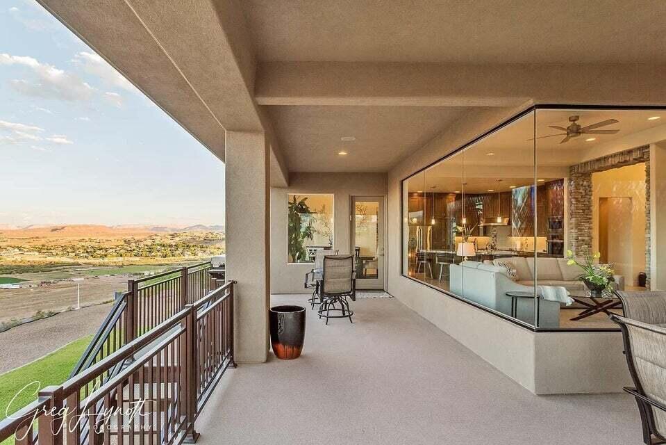 851 S Five Sisters DR