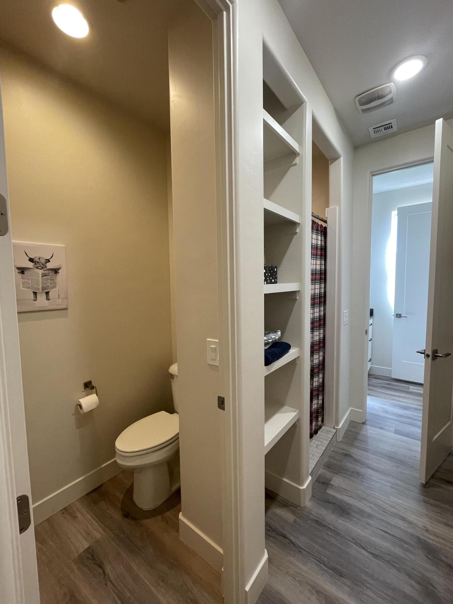 851 S Five Sisters DR