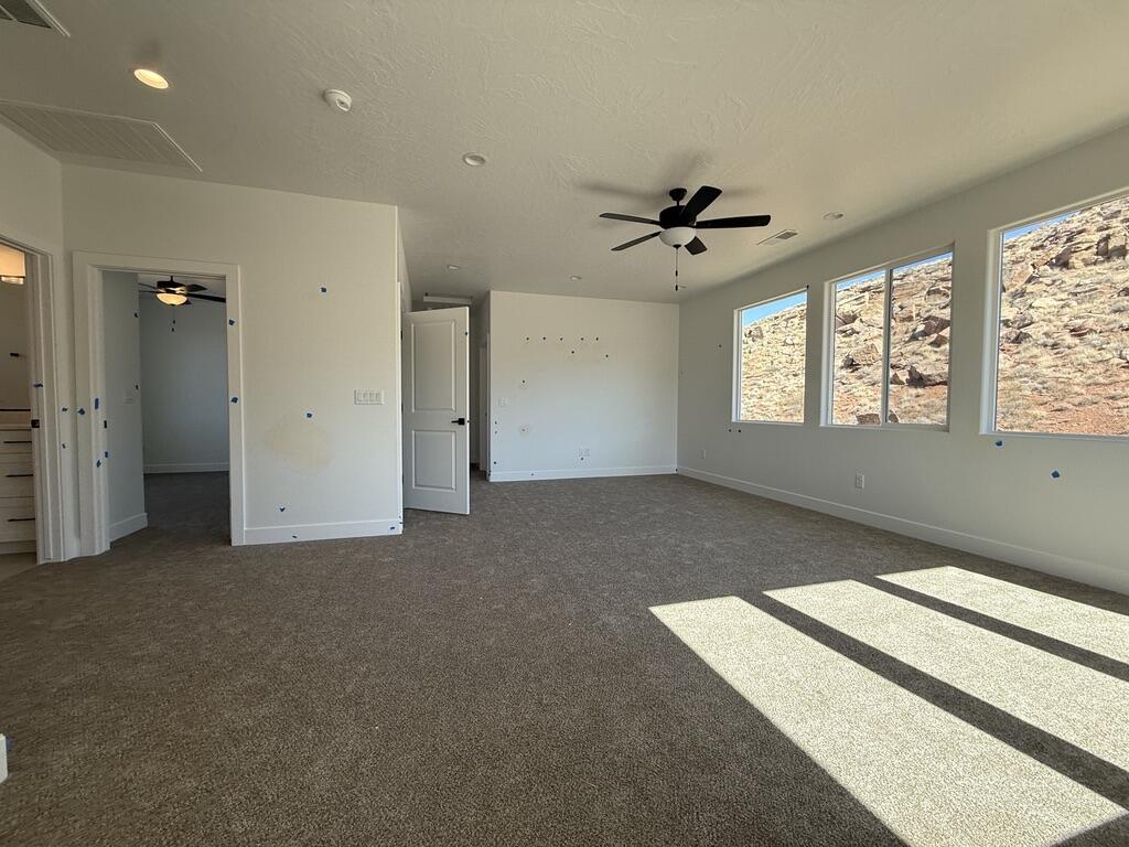 4214 E El Capitan Way