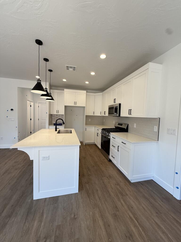 4214 E El Capitan Way