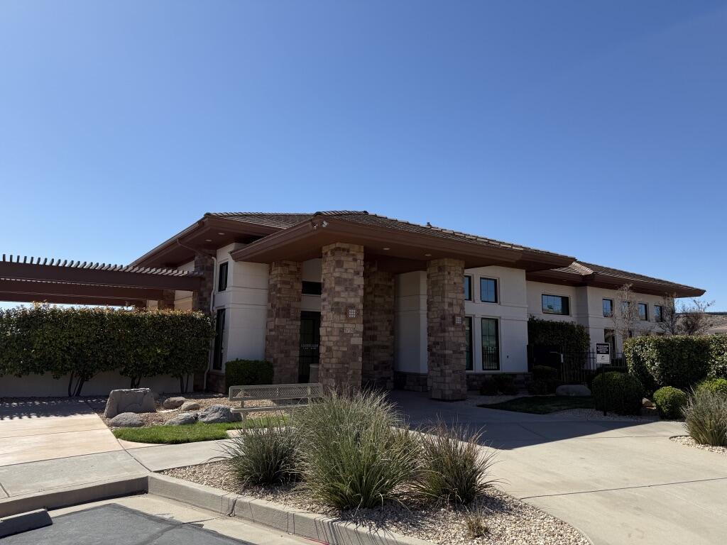 3581 Silver Creek DR