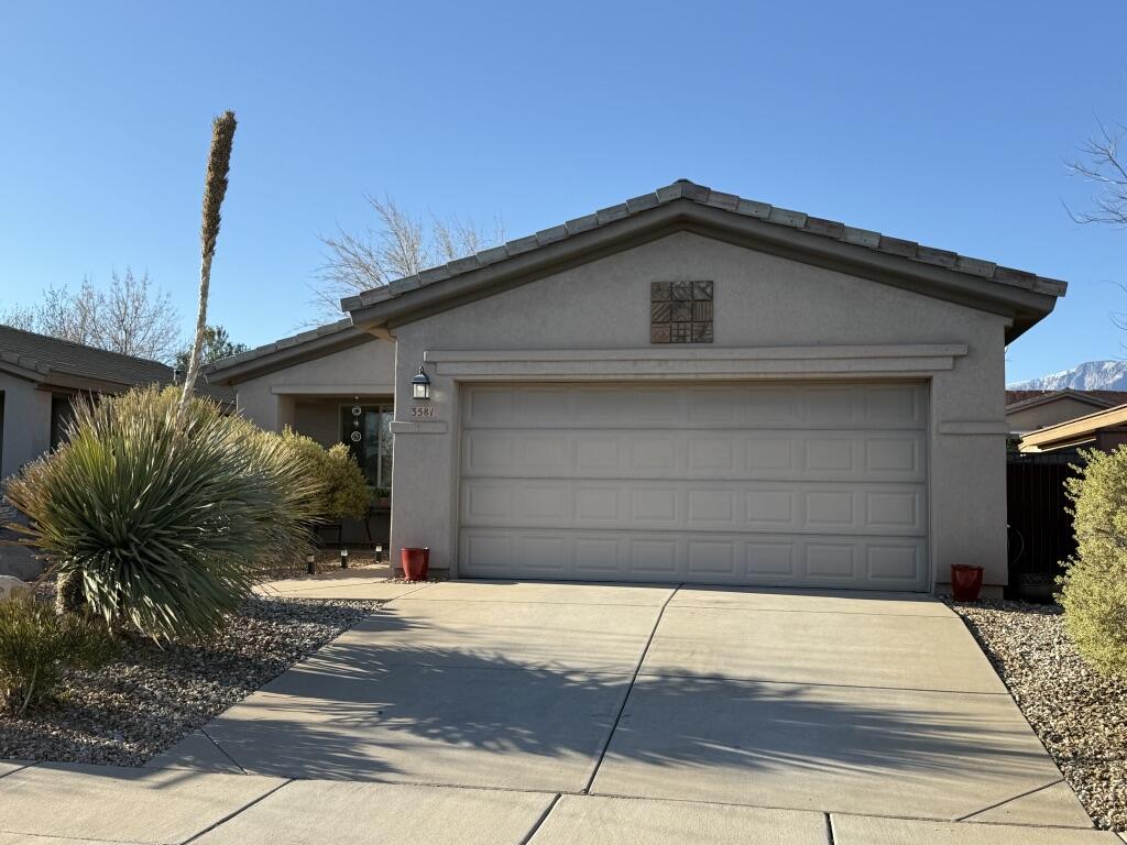 3581 Silver Creek DR