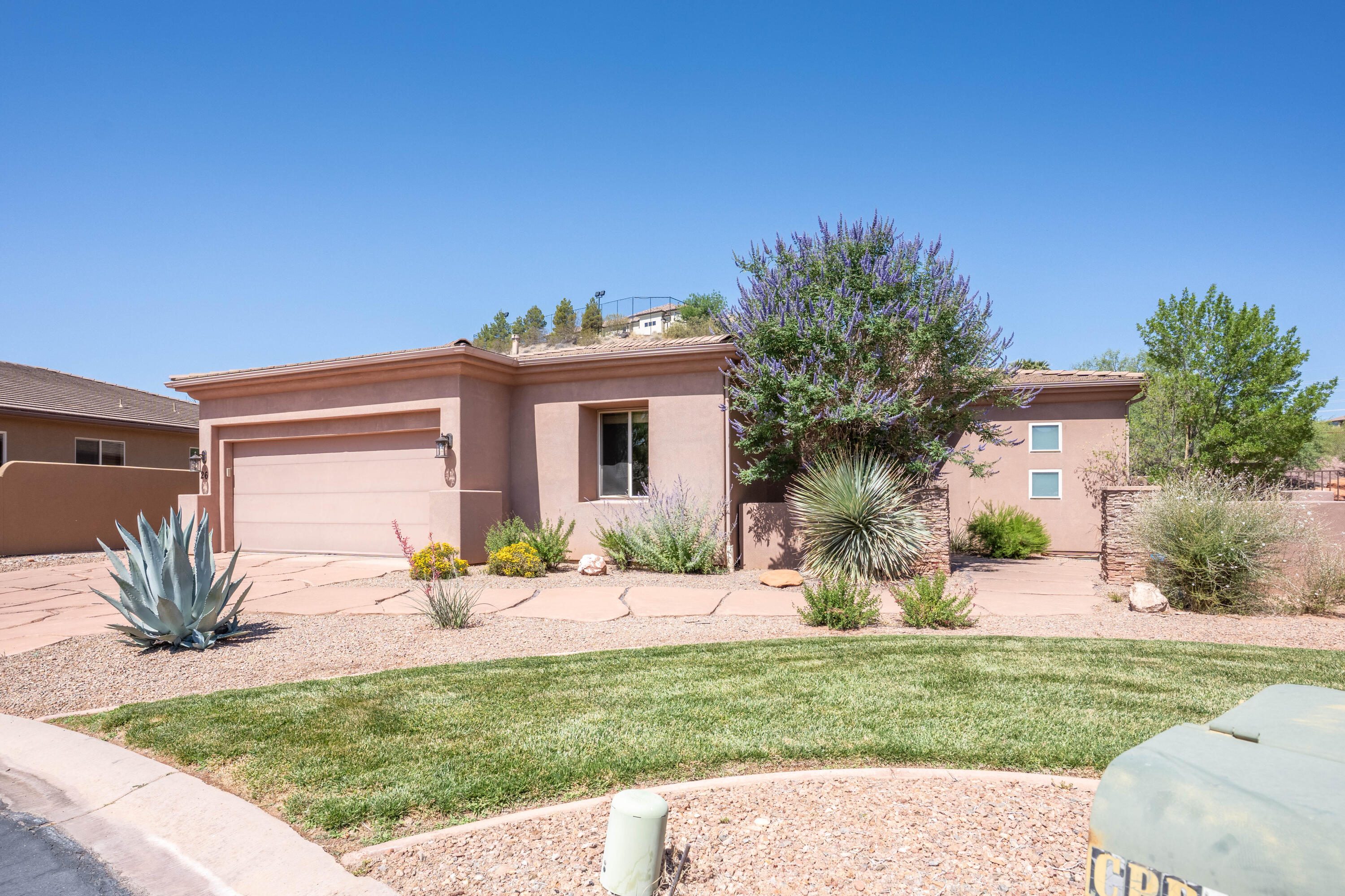 584 S DIXIE DR #26