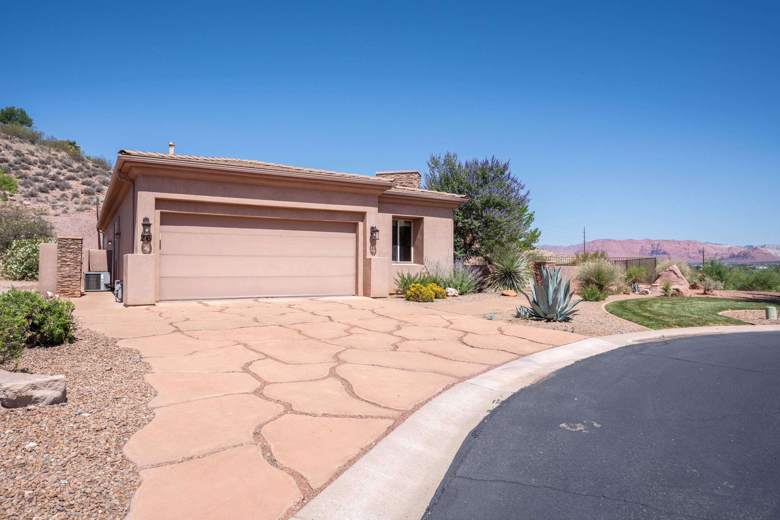 584 S DIXIE DR #26