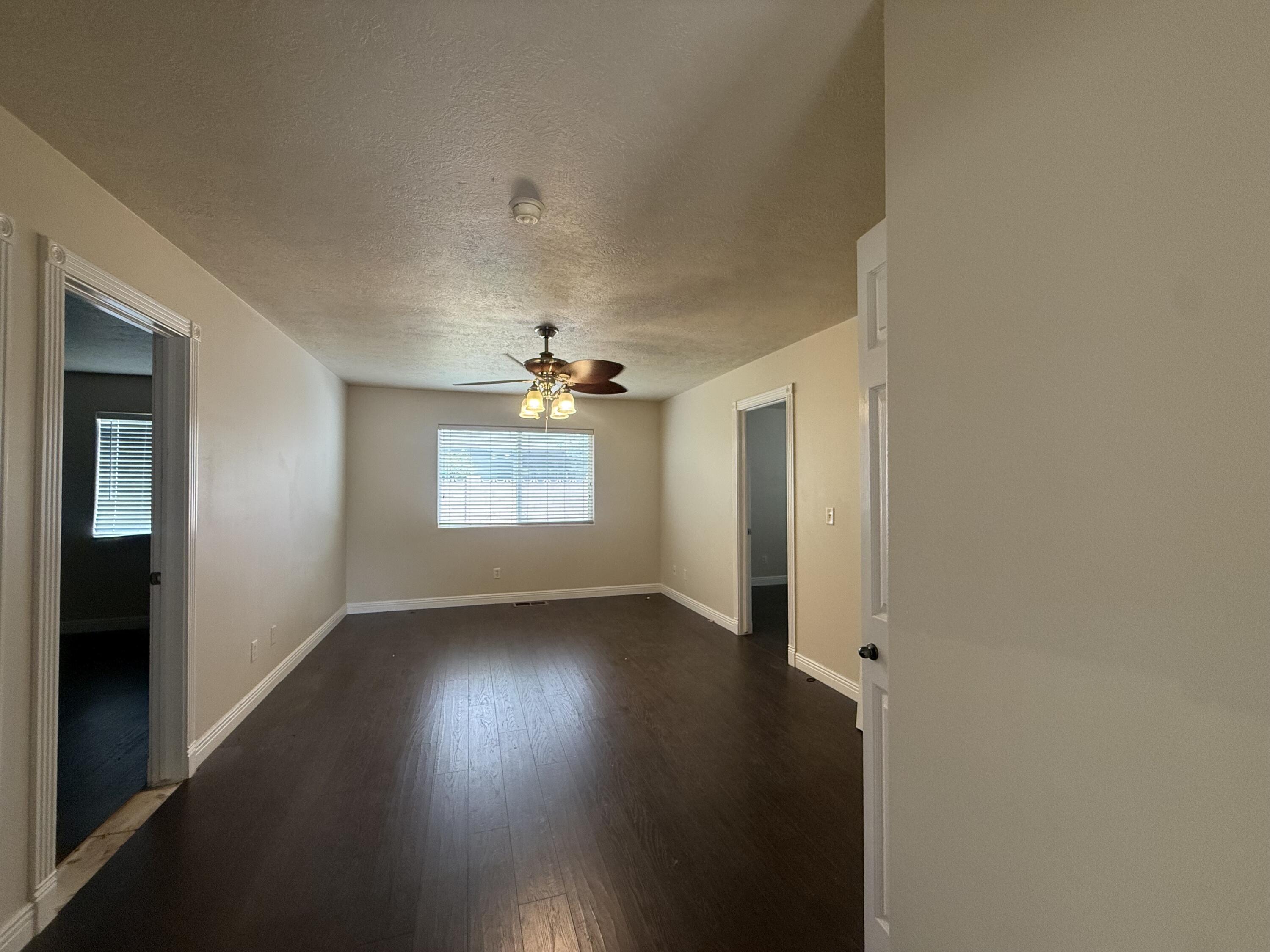 16 W 975 N