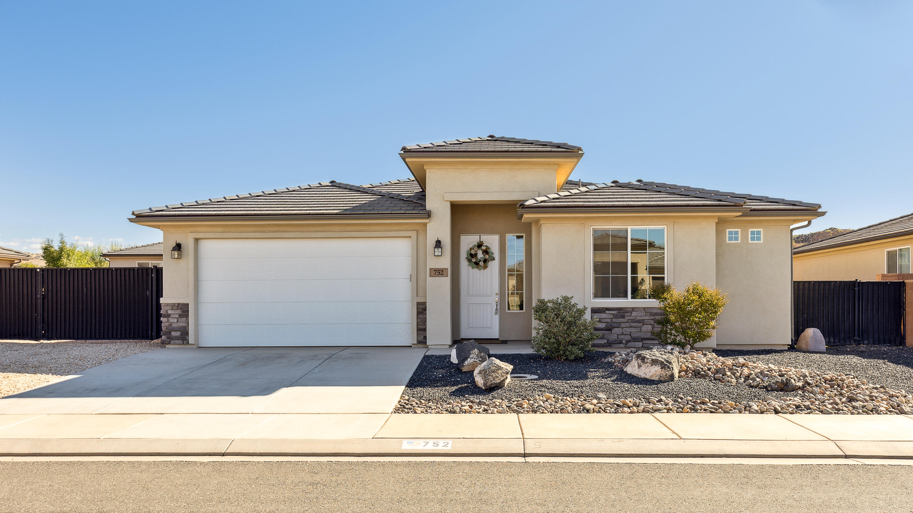 752 N 2850 ST W