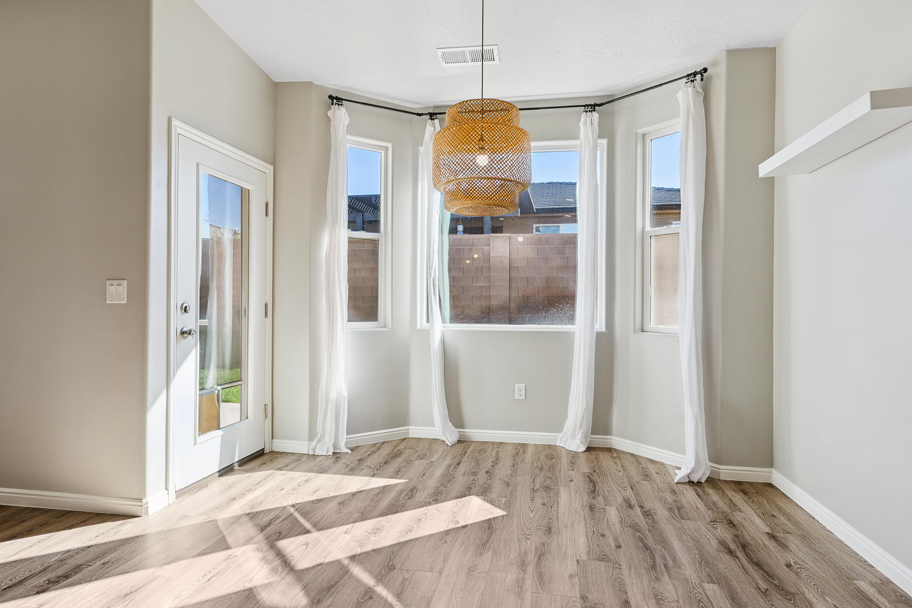 752 N 2850 ST W