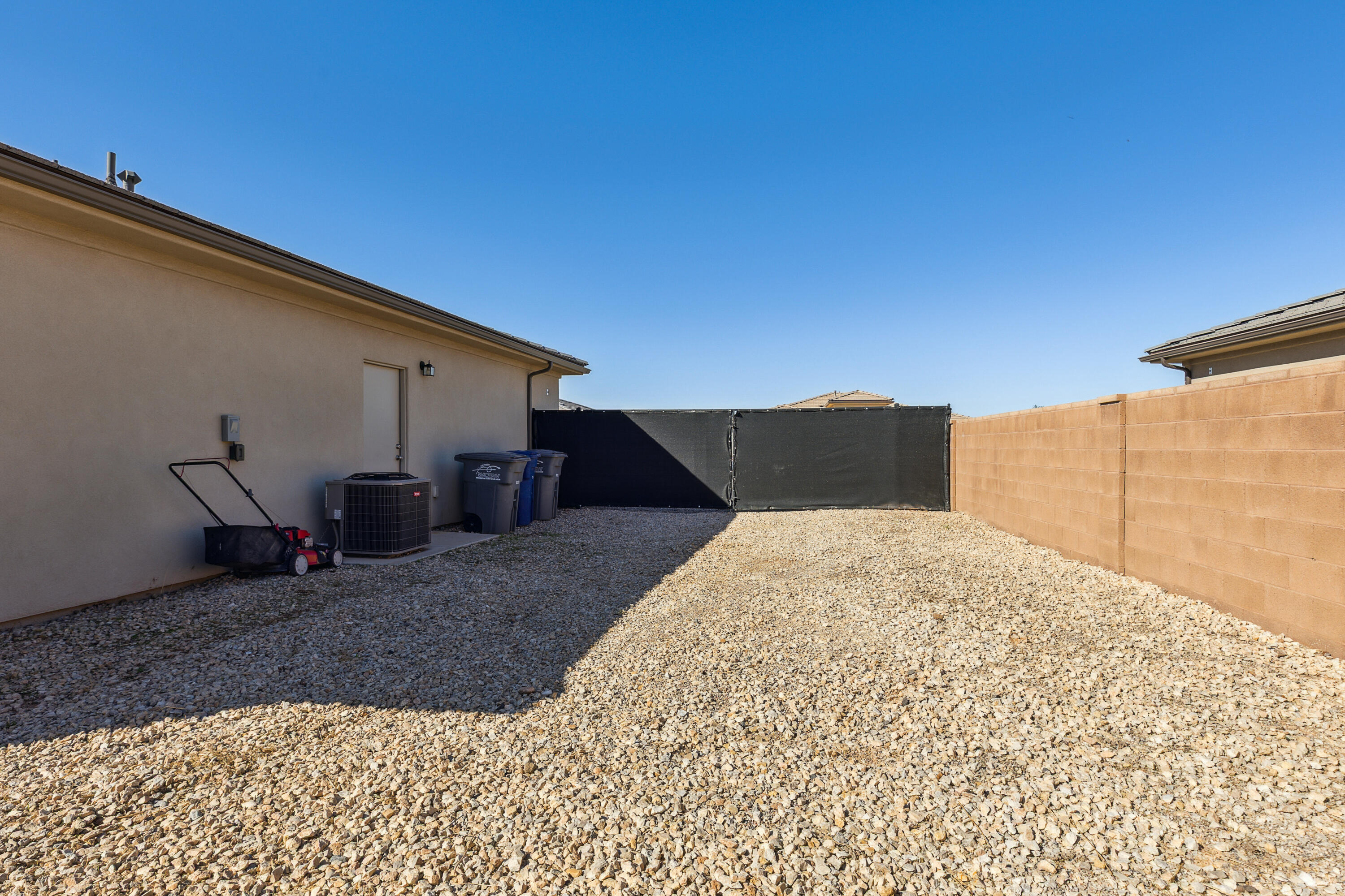 752 N 2850 ST W