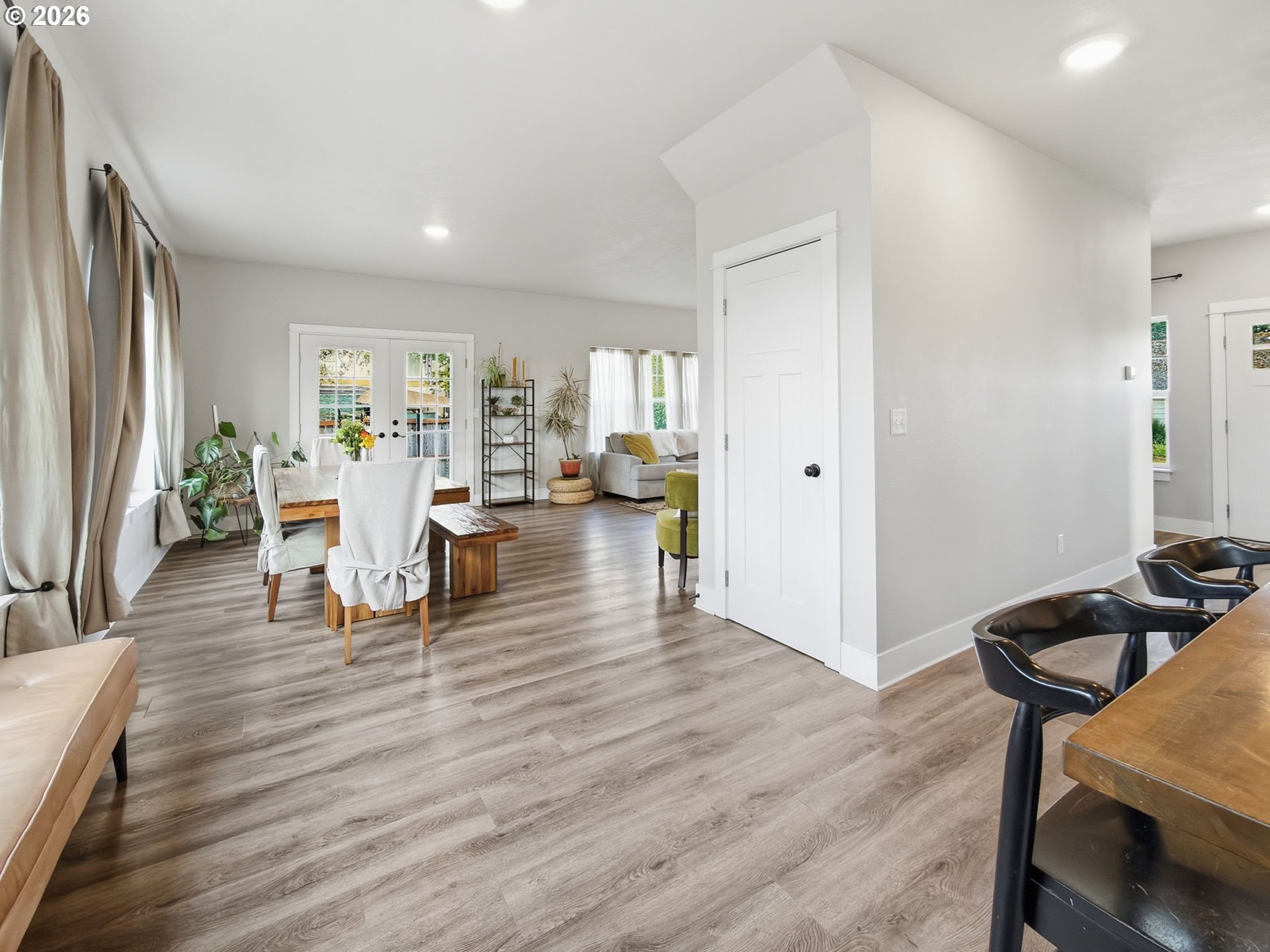 1310 ELM ST