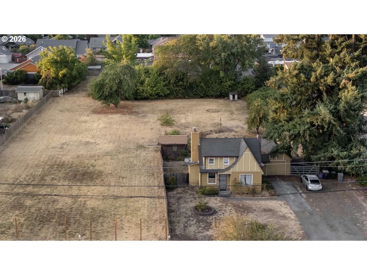 185 FERNDALE DR