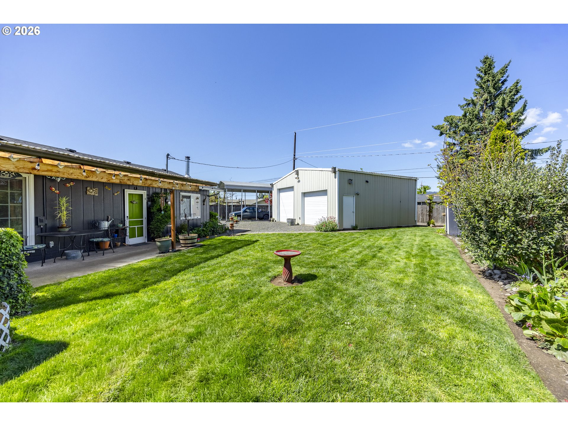 1116 PLEASANT ST