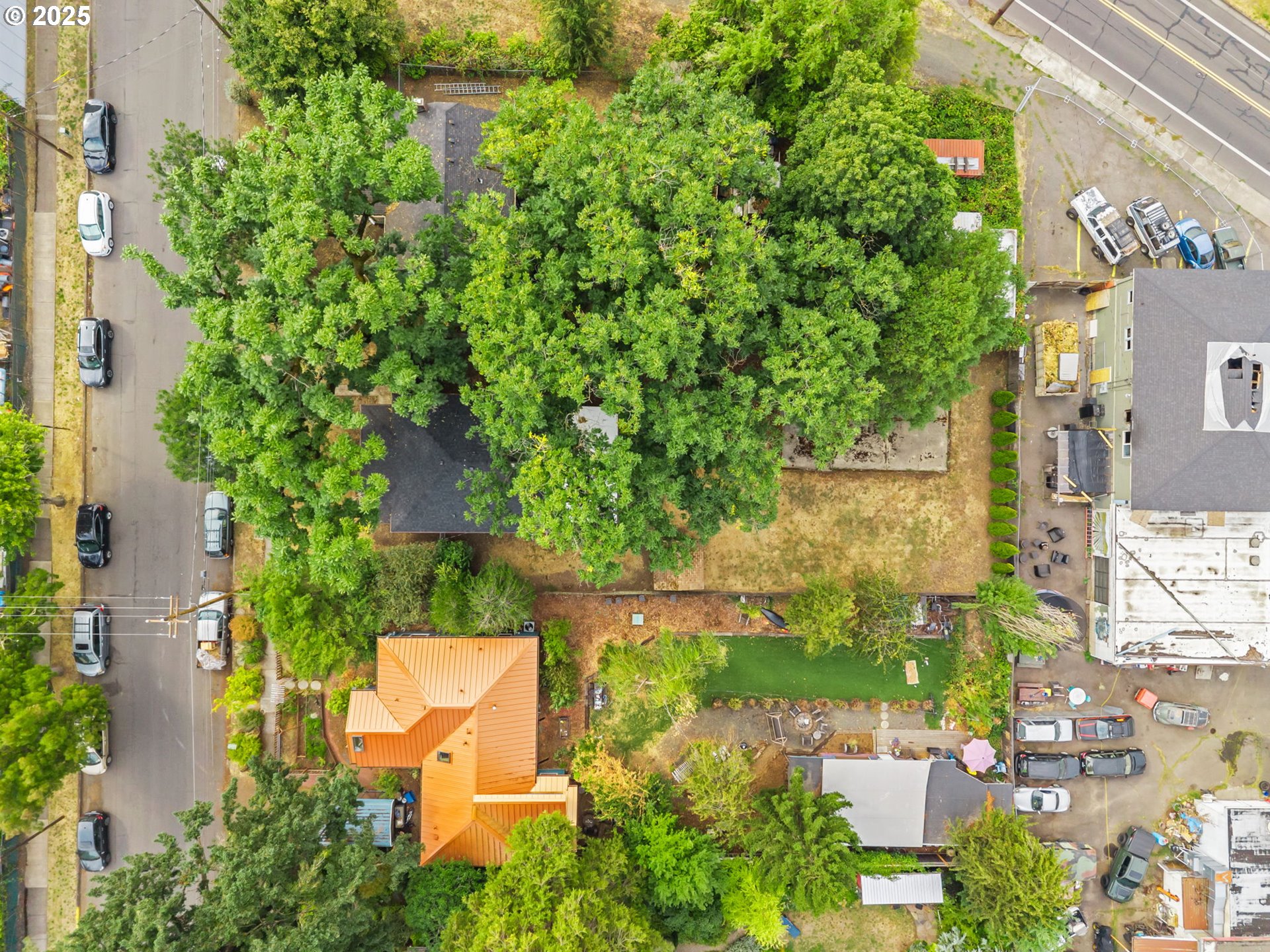 94 GRAND ST