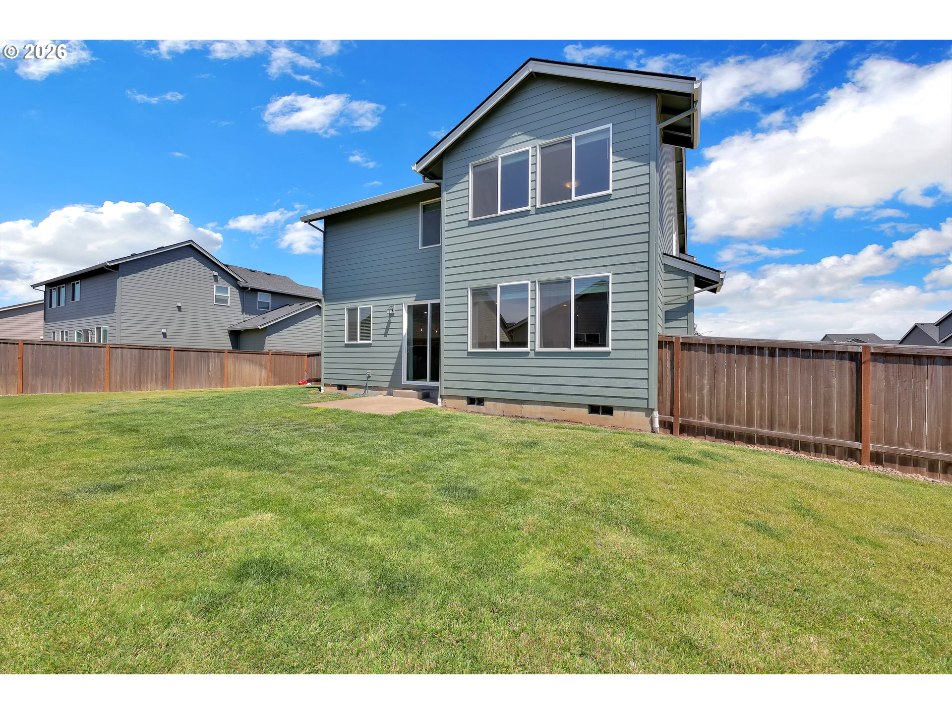 1456 FARMINGTON DR