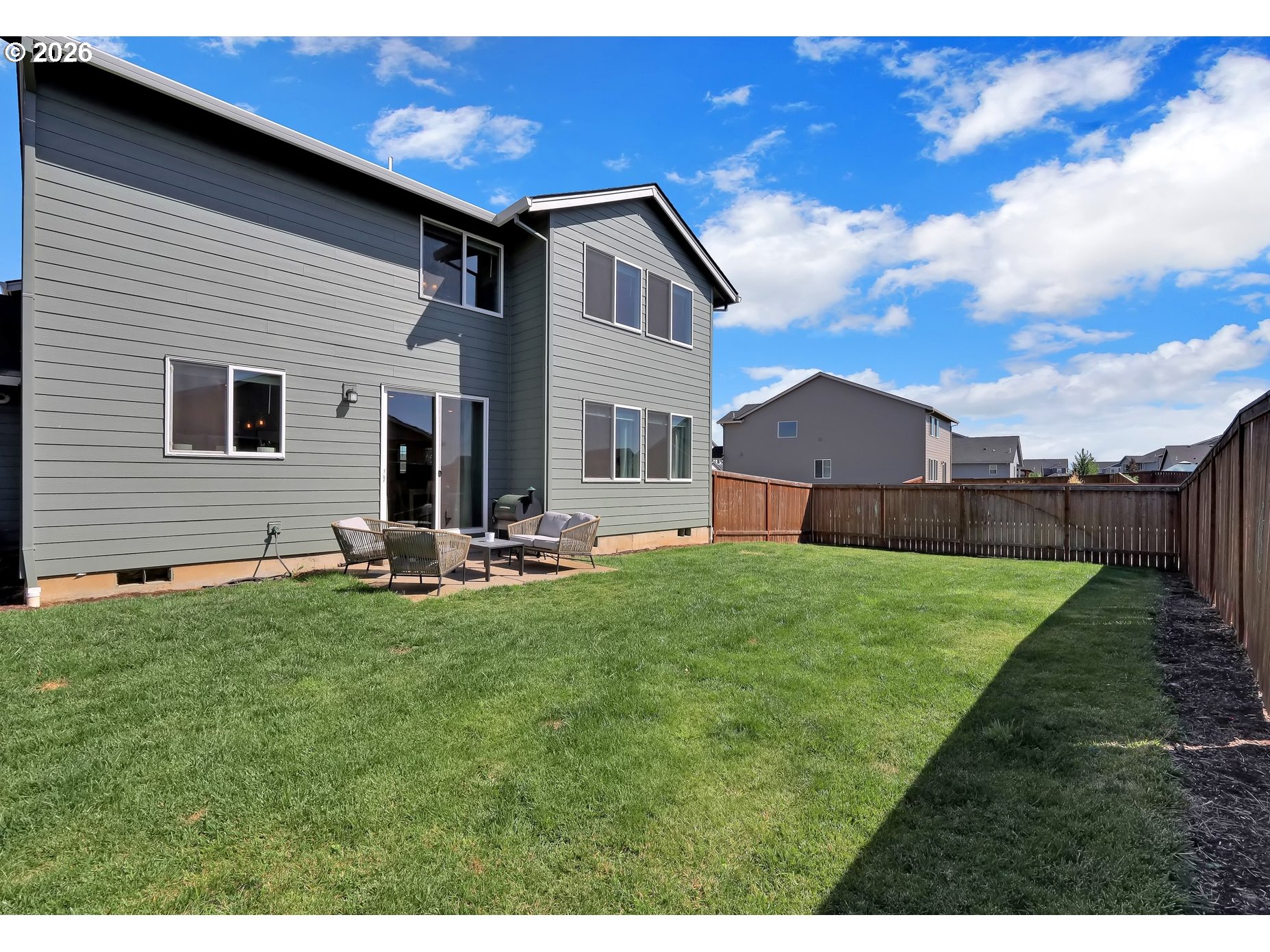 1456 FARMINGTON DR