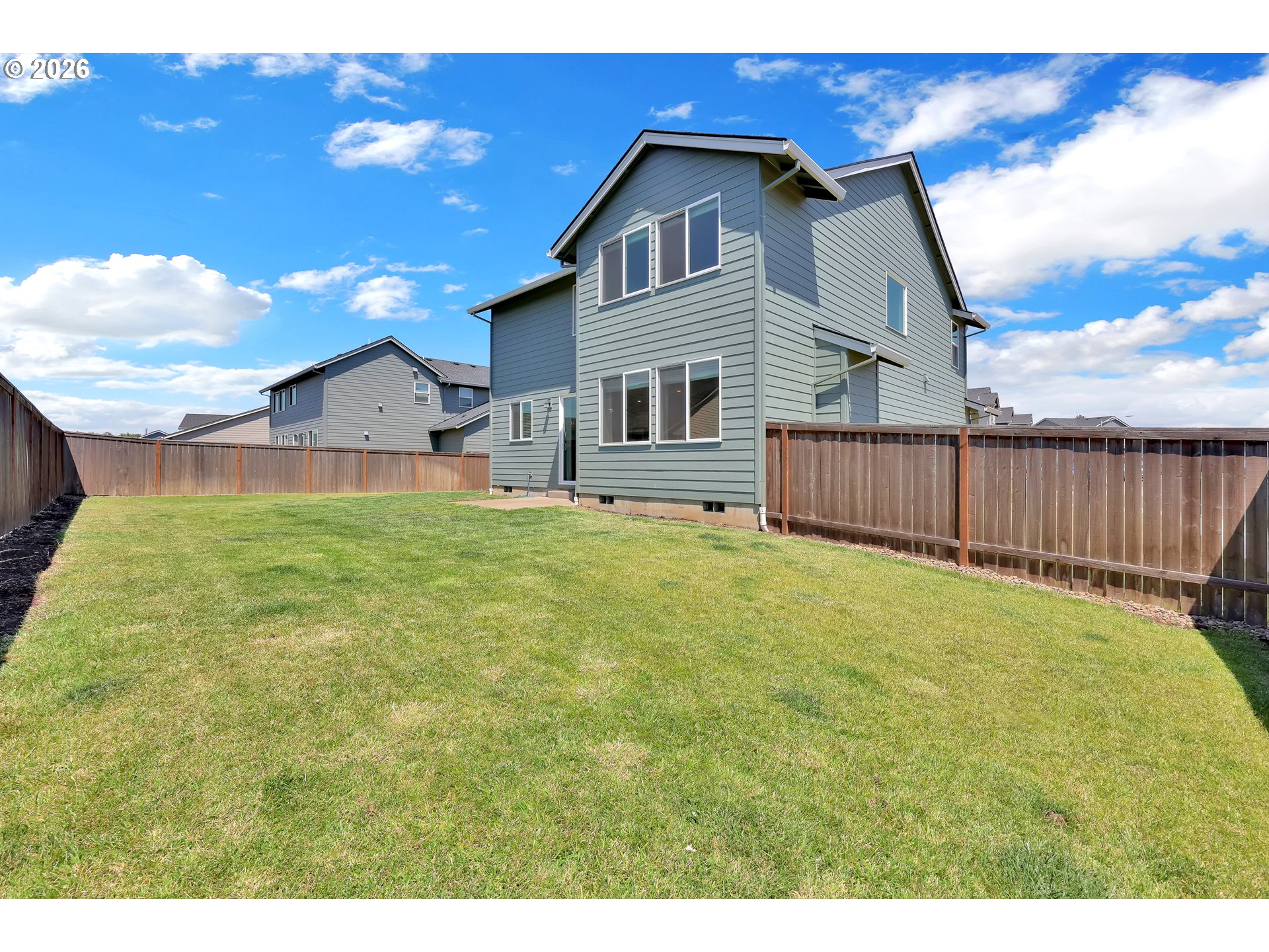 1456 FARMINGTON DR