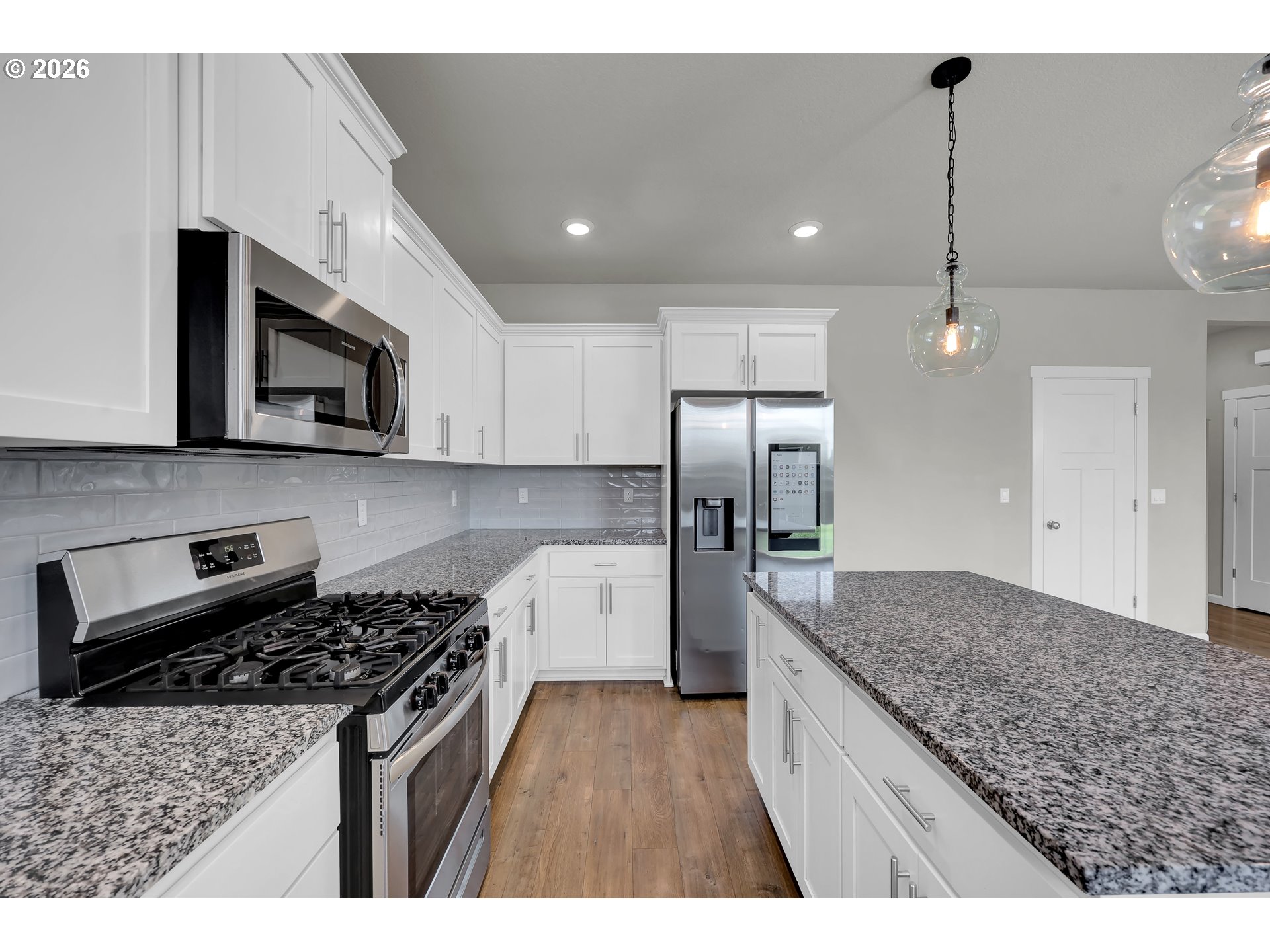 1456 FARMINGTON DR