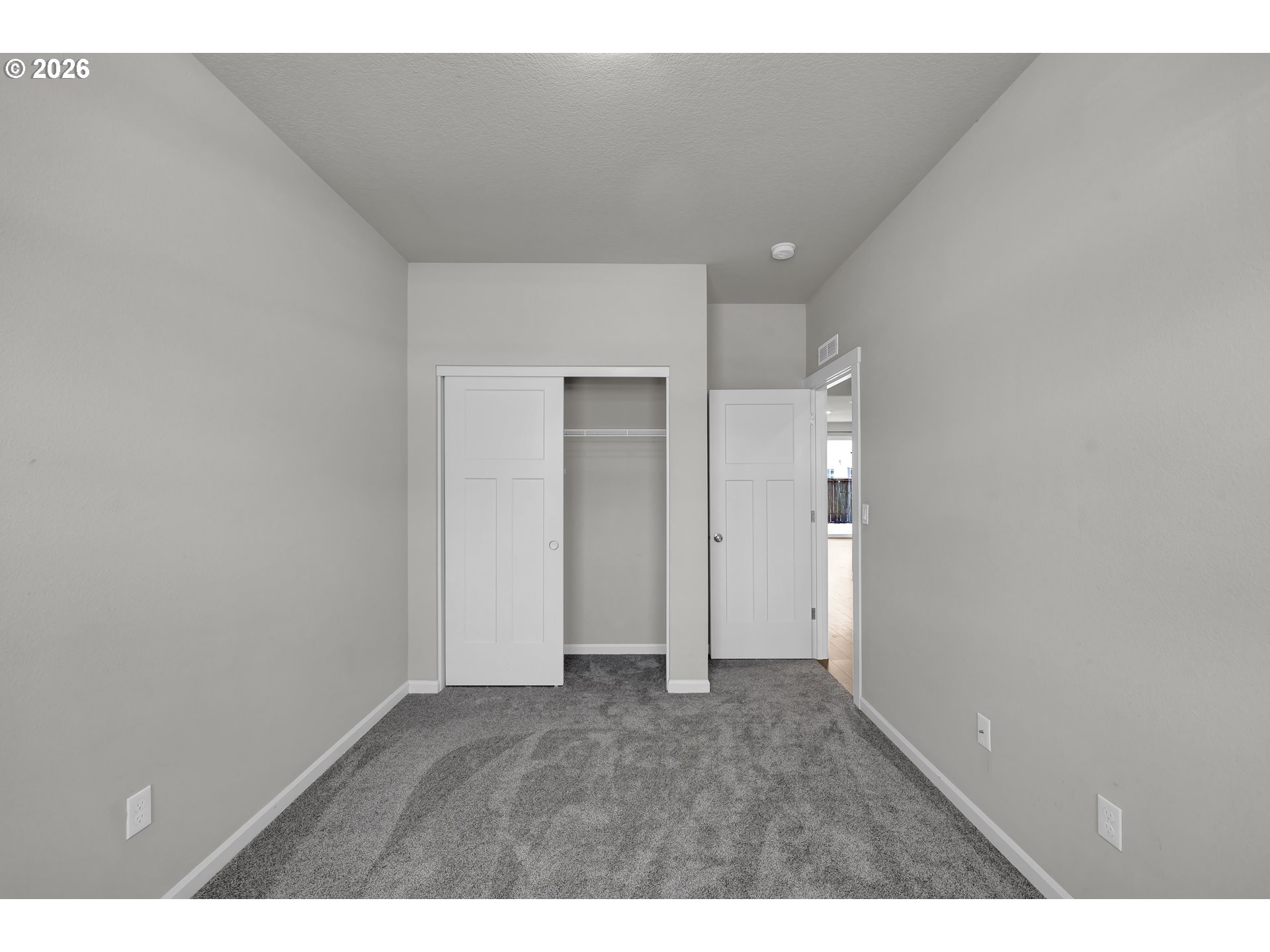 1456 FARMINGTON DR