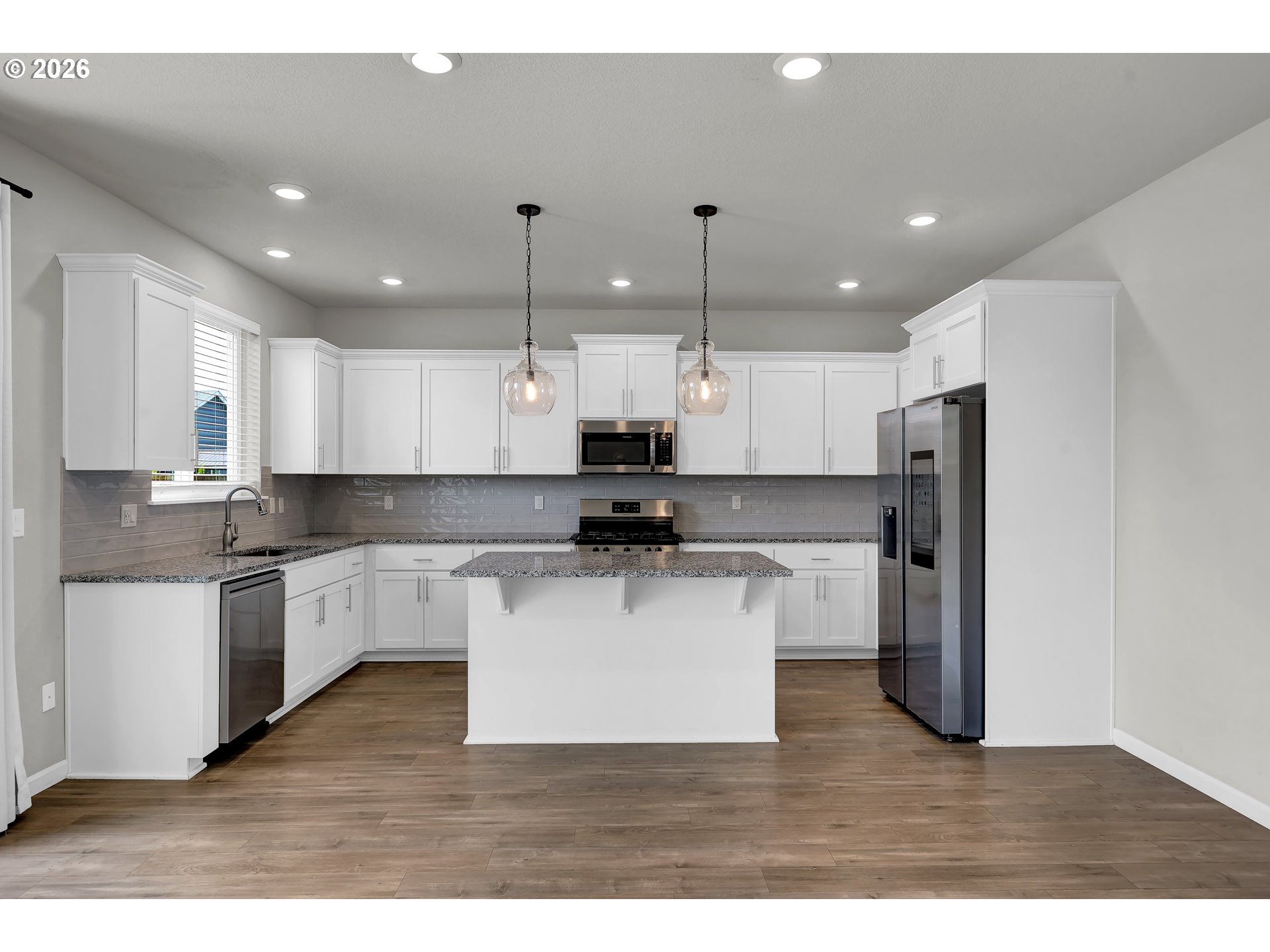 1456 FARMINGTON DR