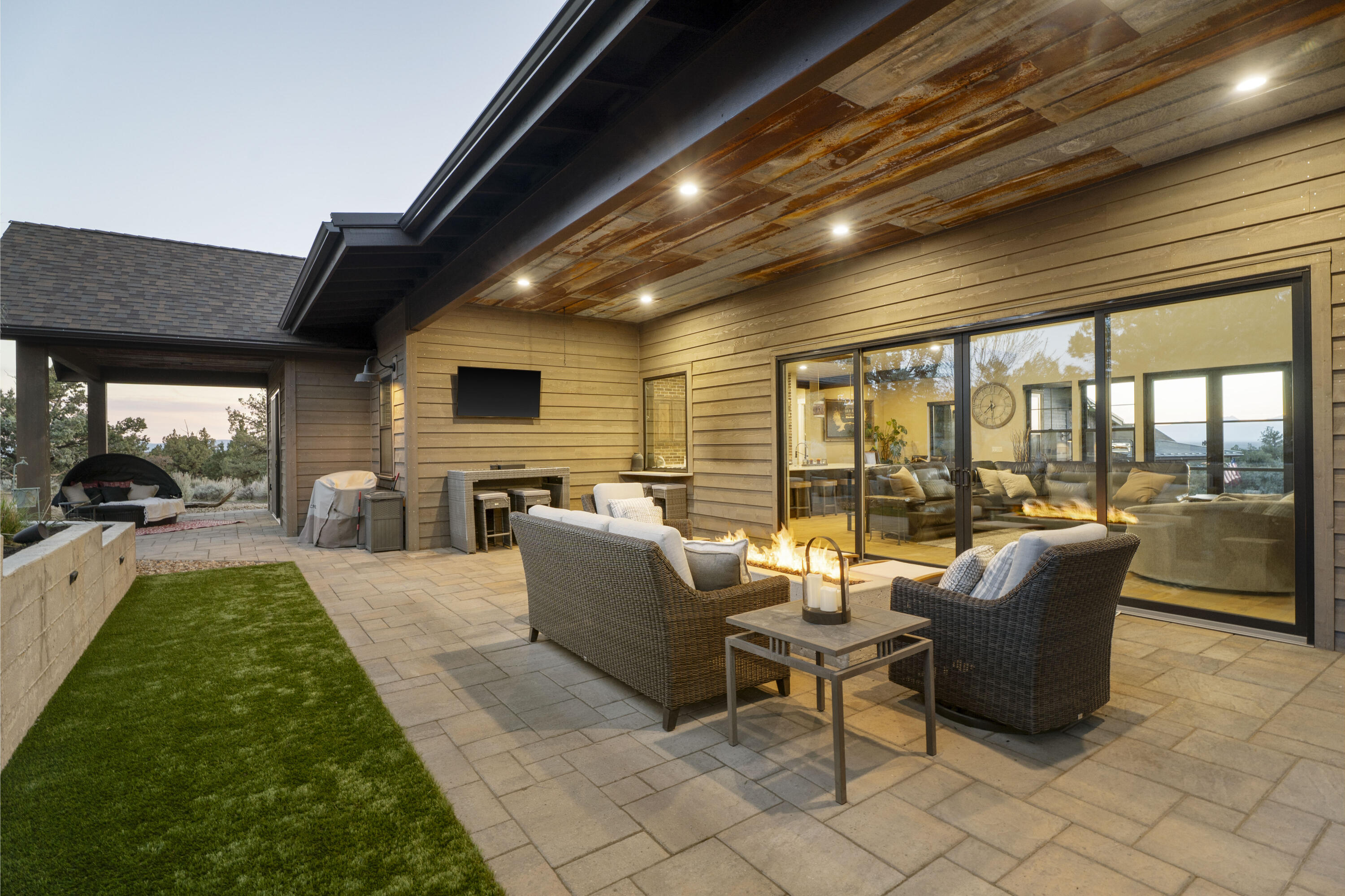 15150 S W Two Saddle Court