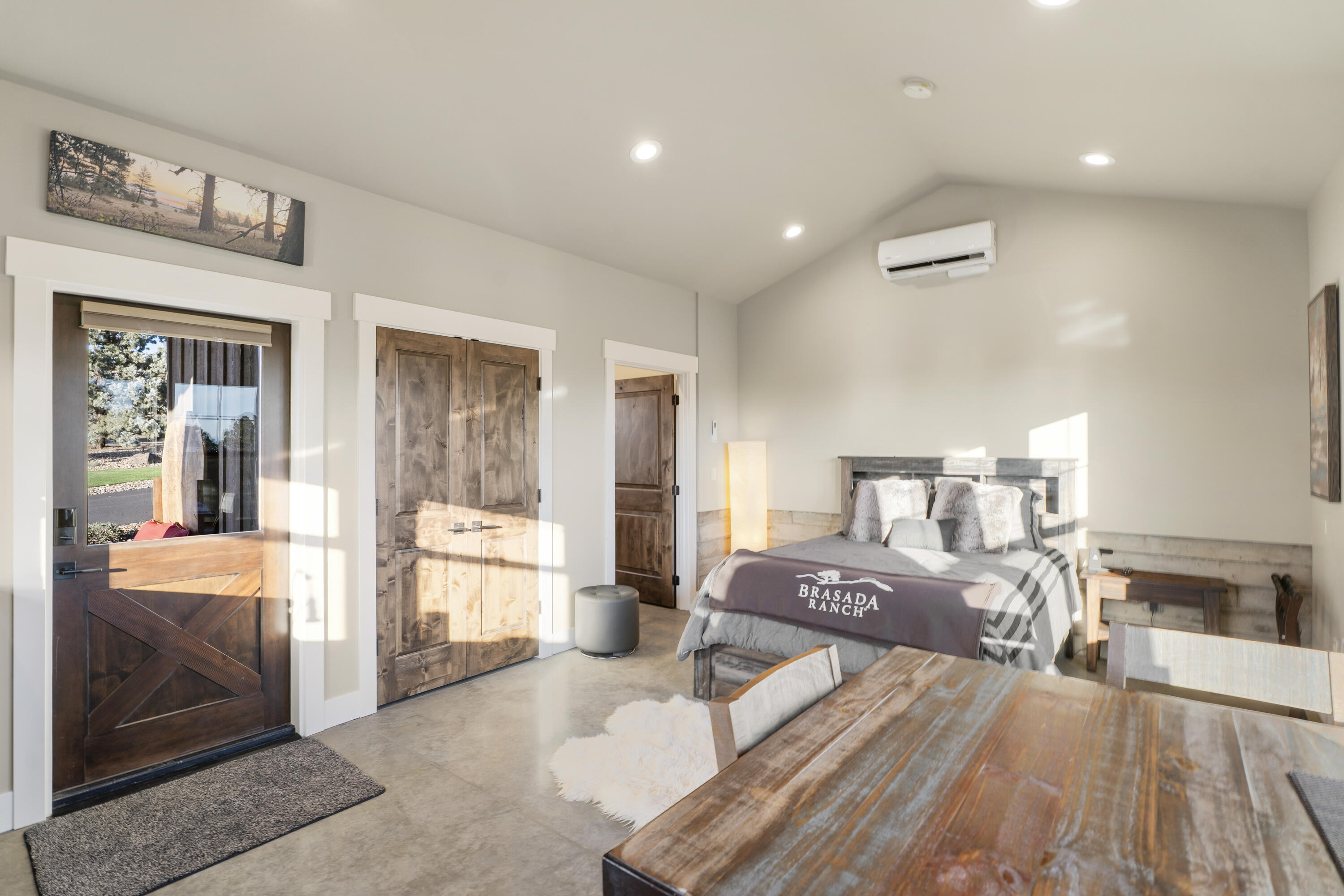 15150 S W Two Saddle Court