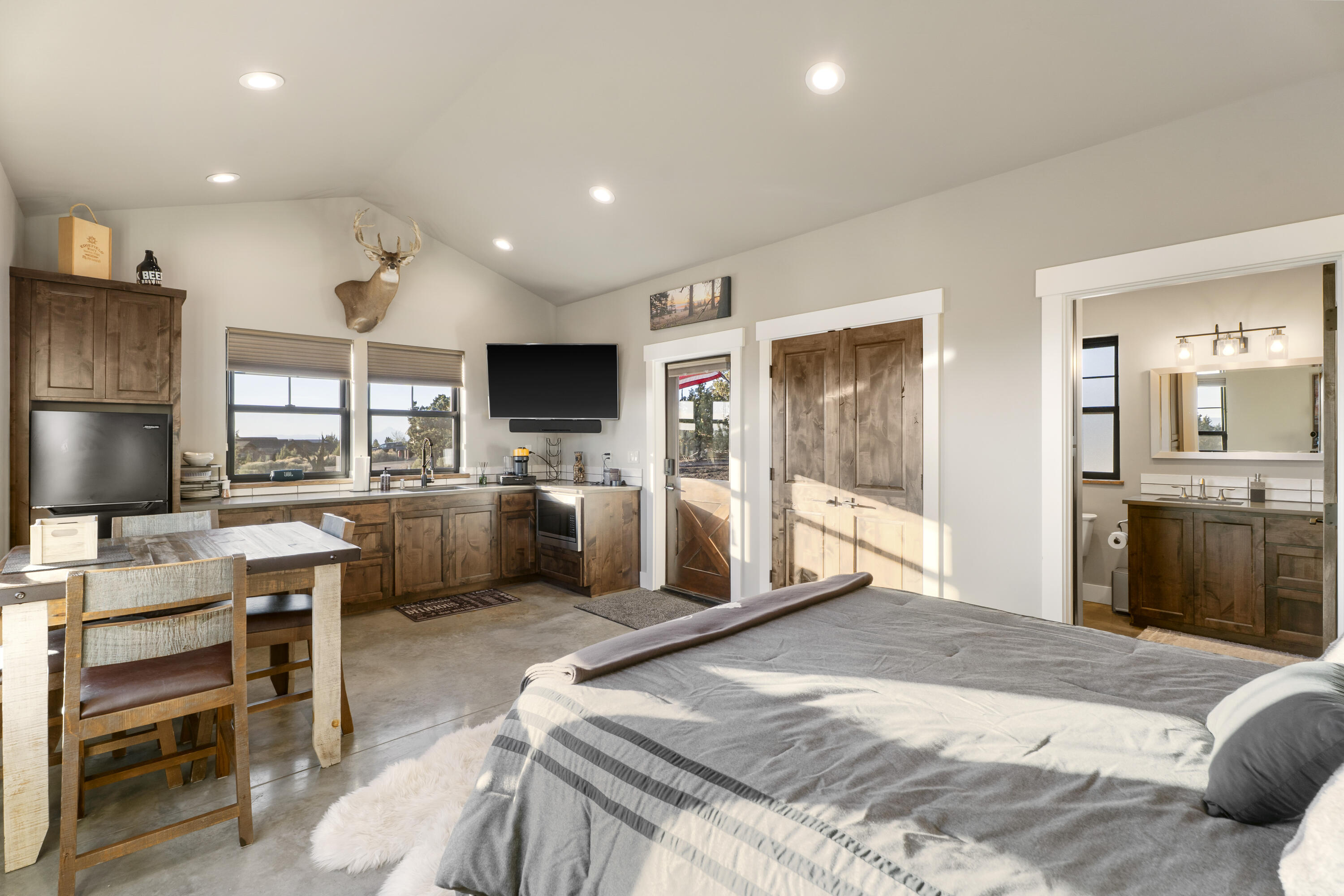 15150 S W Two Saddle Court