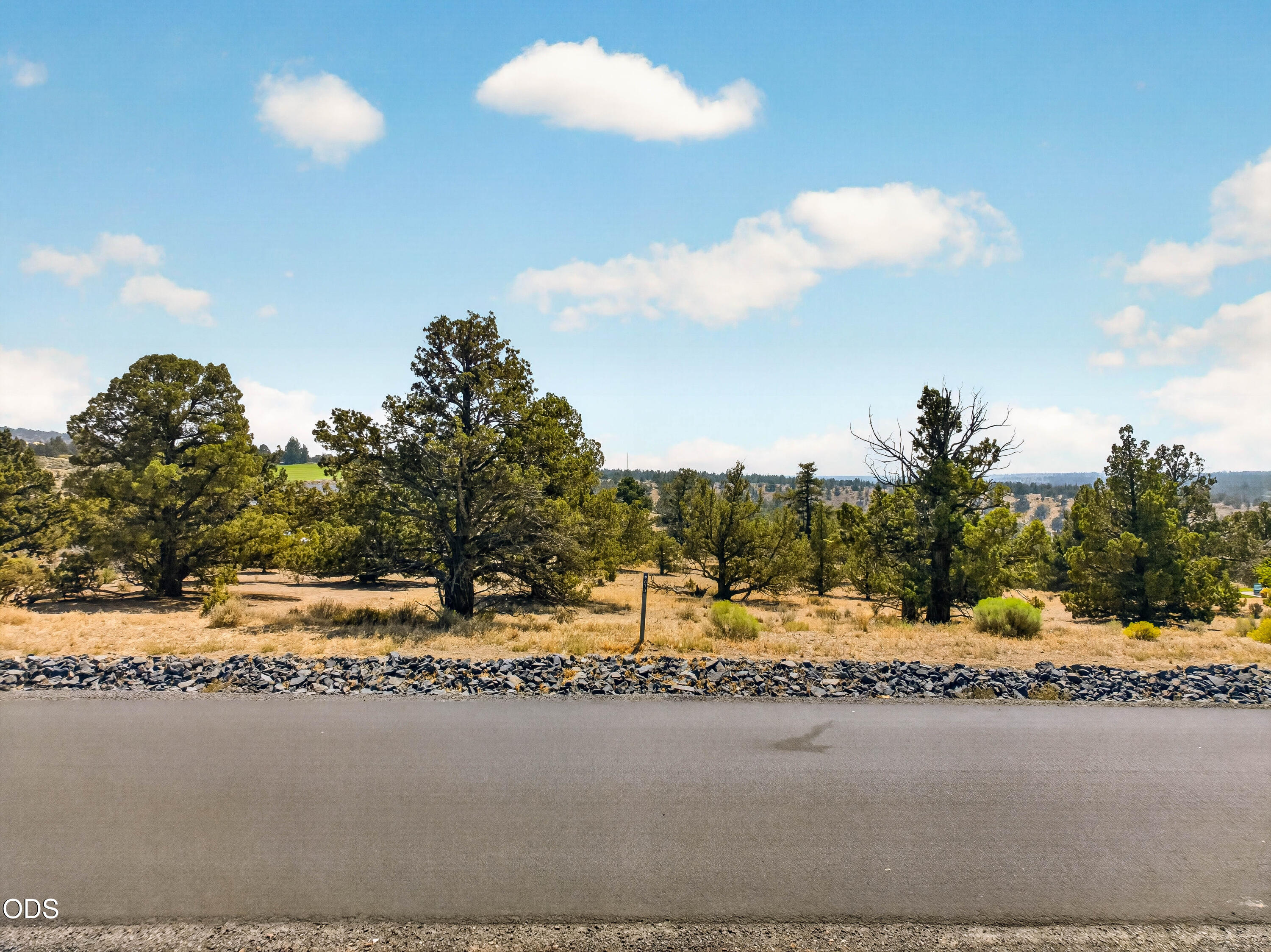 SW Starview Drive SW, 673