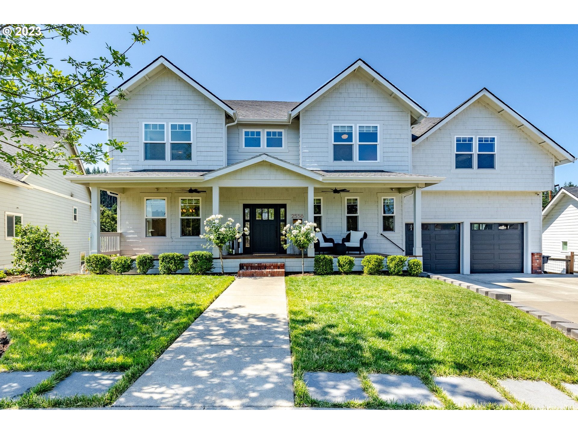 2556 ROYALANN LN