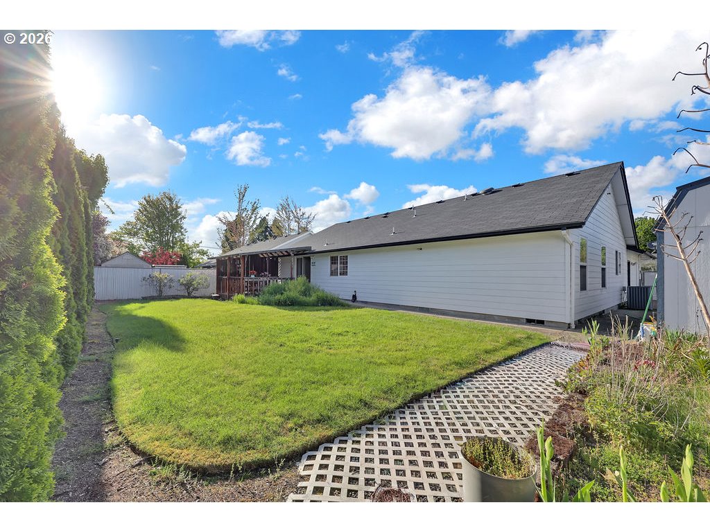 1931 BONNIE LN