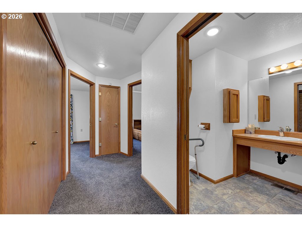 1931 BONNIE LN