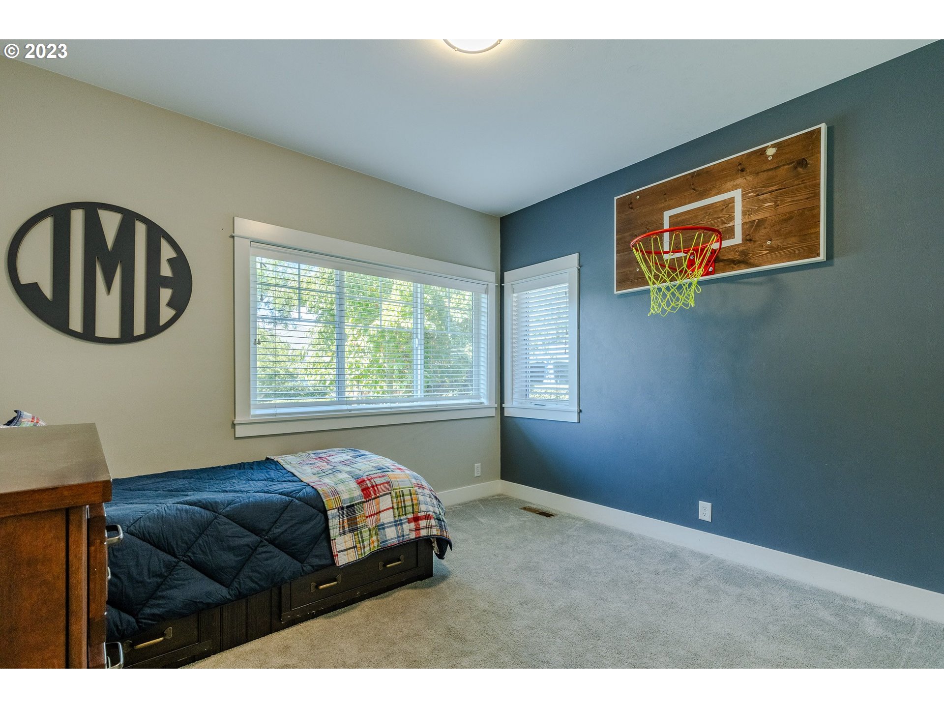 2677 VALLEY FORGE DR