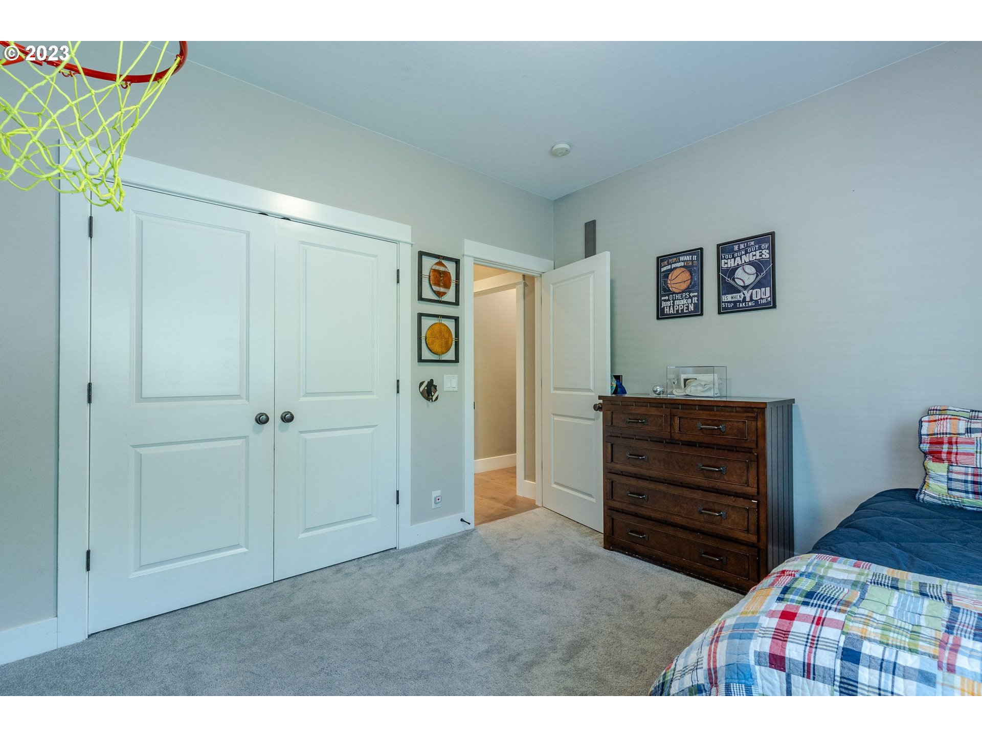 2677 VALLEY FORGE DR