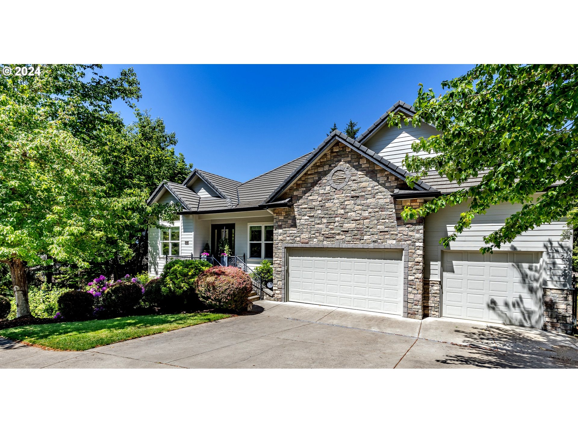 3379 MURRY DR