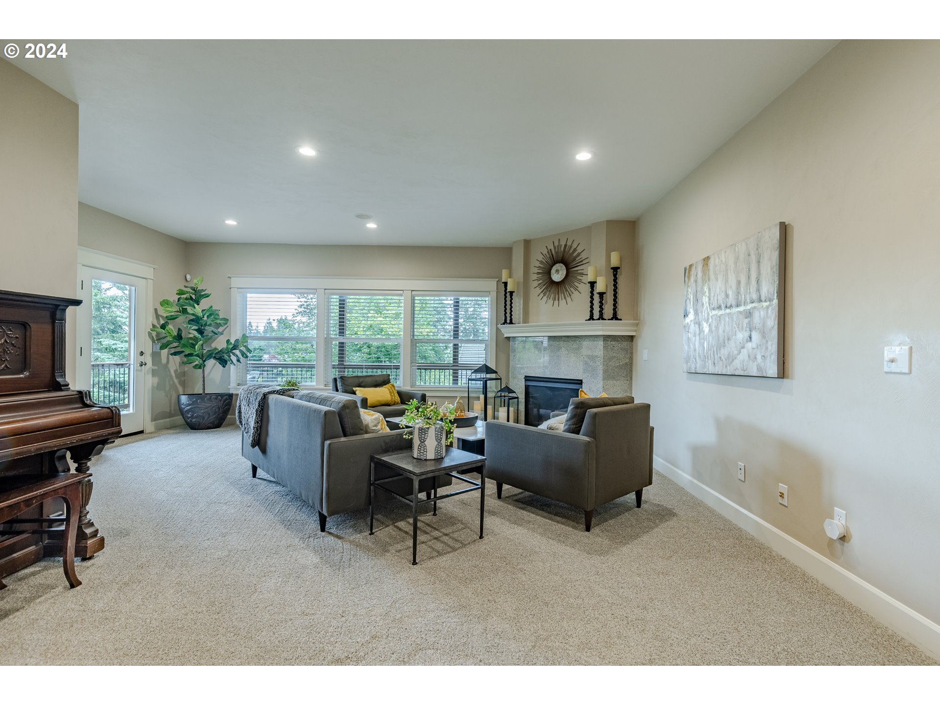 3379 MURRY DR