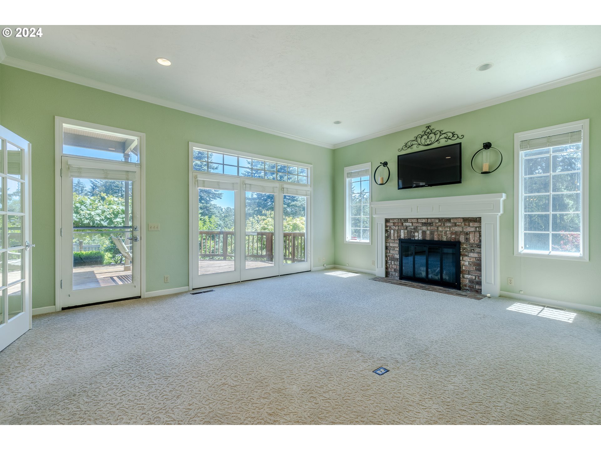 59 CONSTANTINE PL
