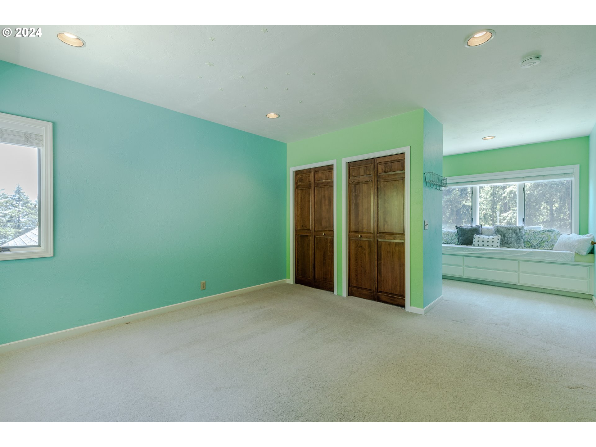 59 CONSTANTINE PL