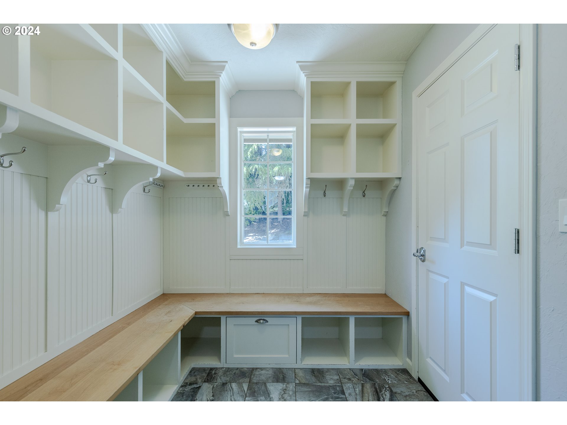 59 CONSTANTINE PL