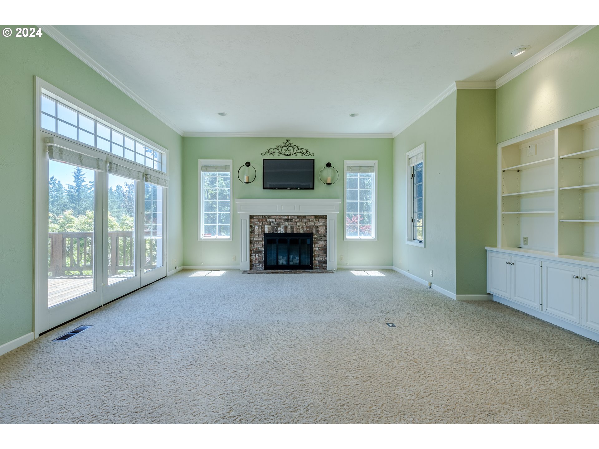 59 CONSTANTINE PL