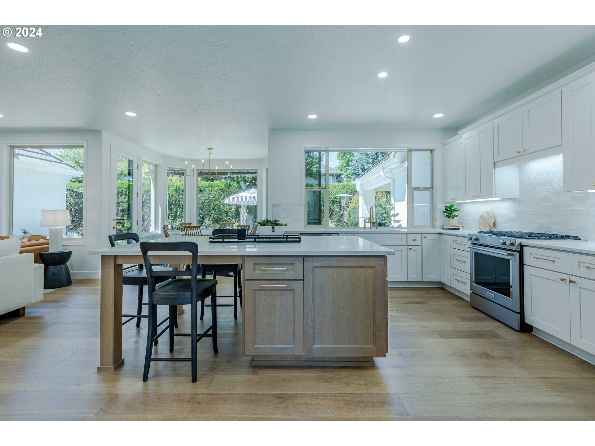 2928 DARRIEN