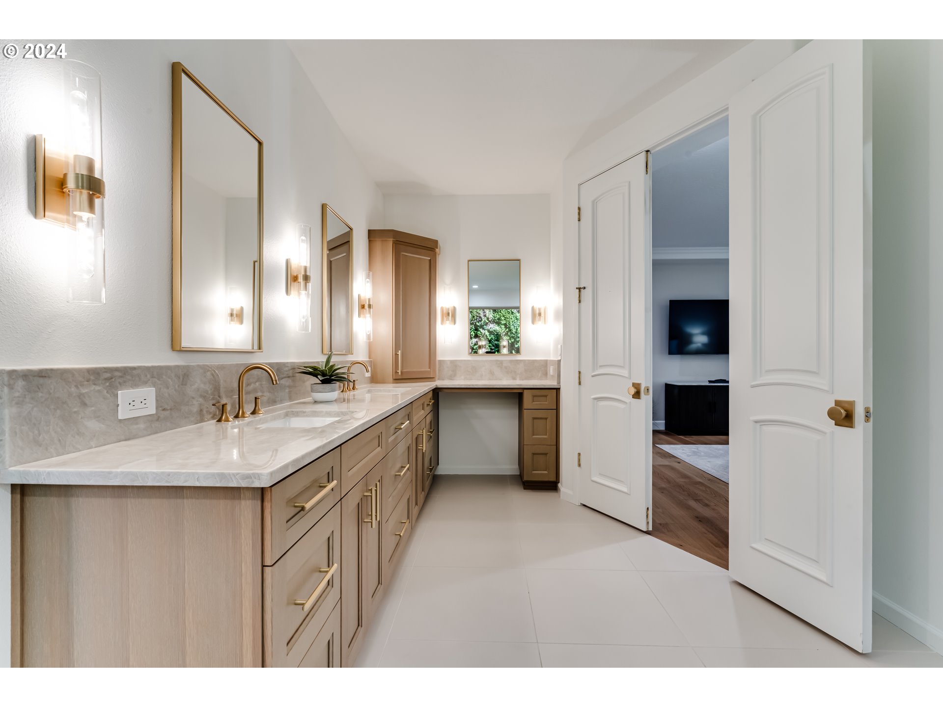 2928 DARRIEN