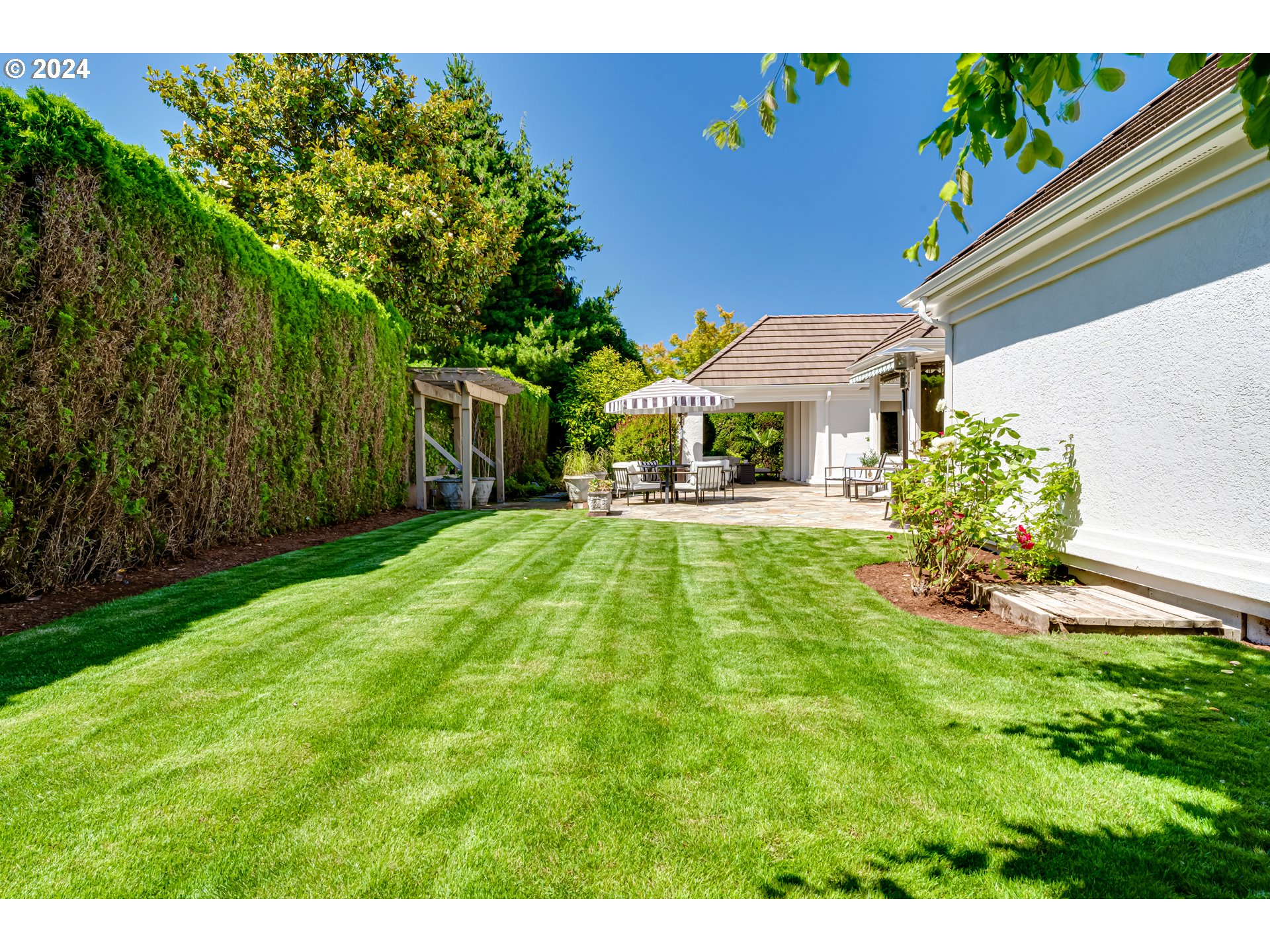 2928 DARRIEN